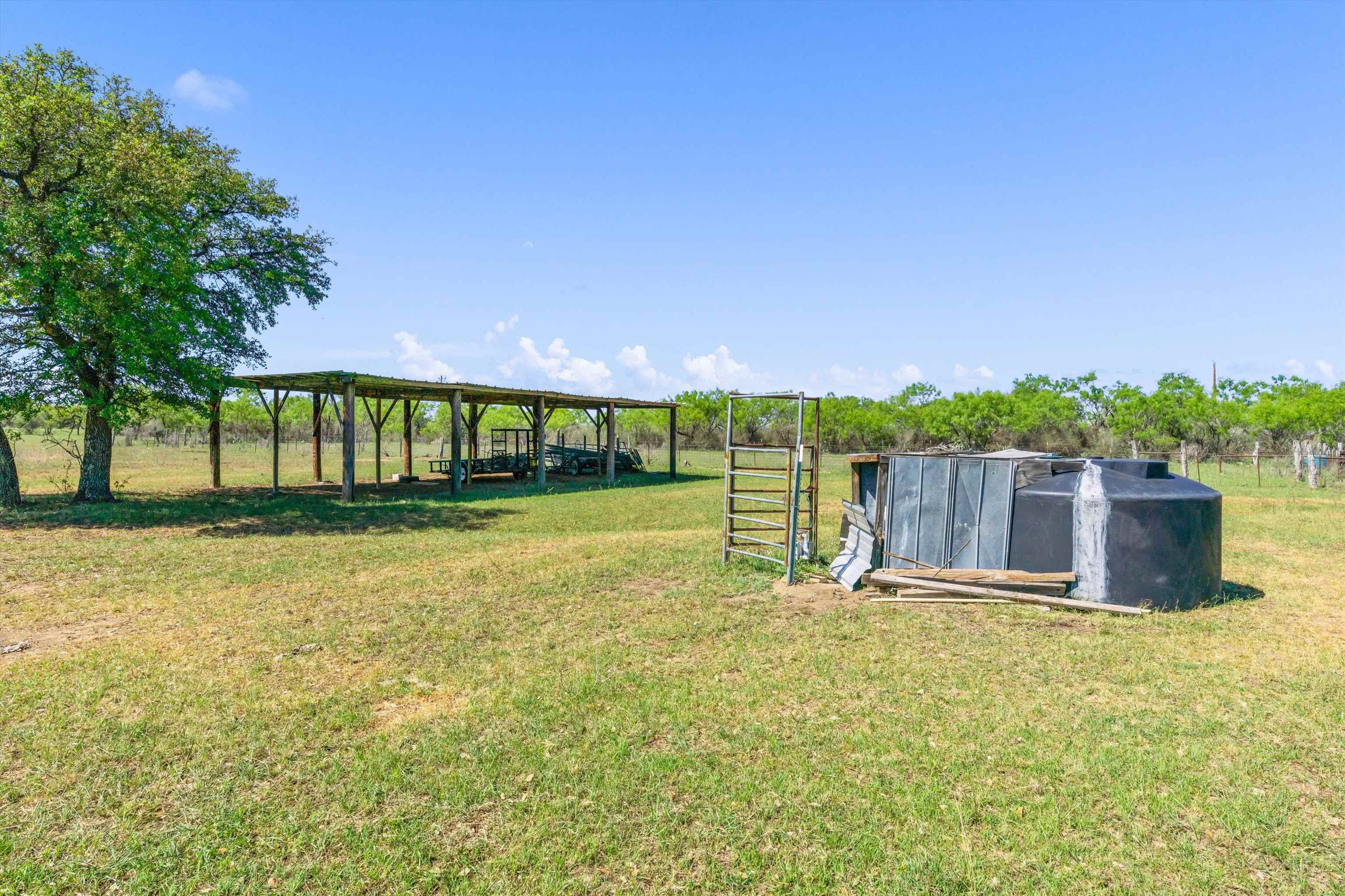 14437 W Ranch Road 152 Property Photo 11