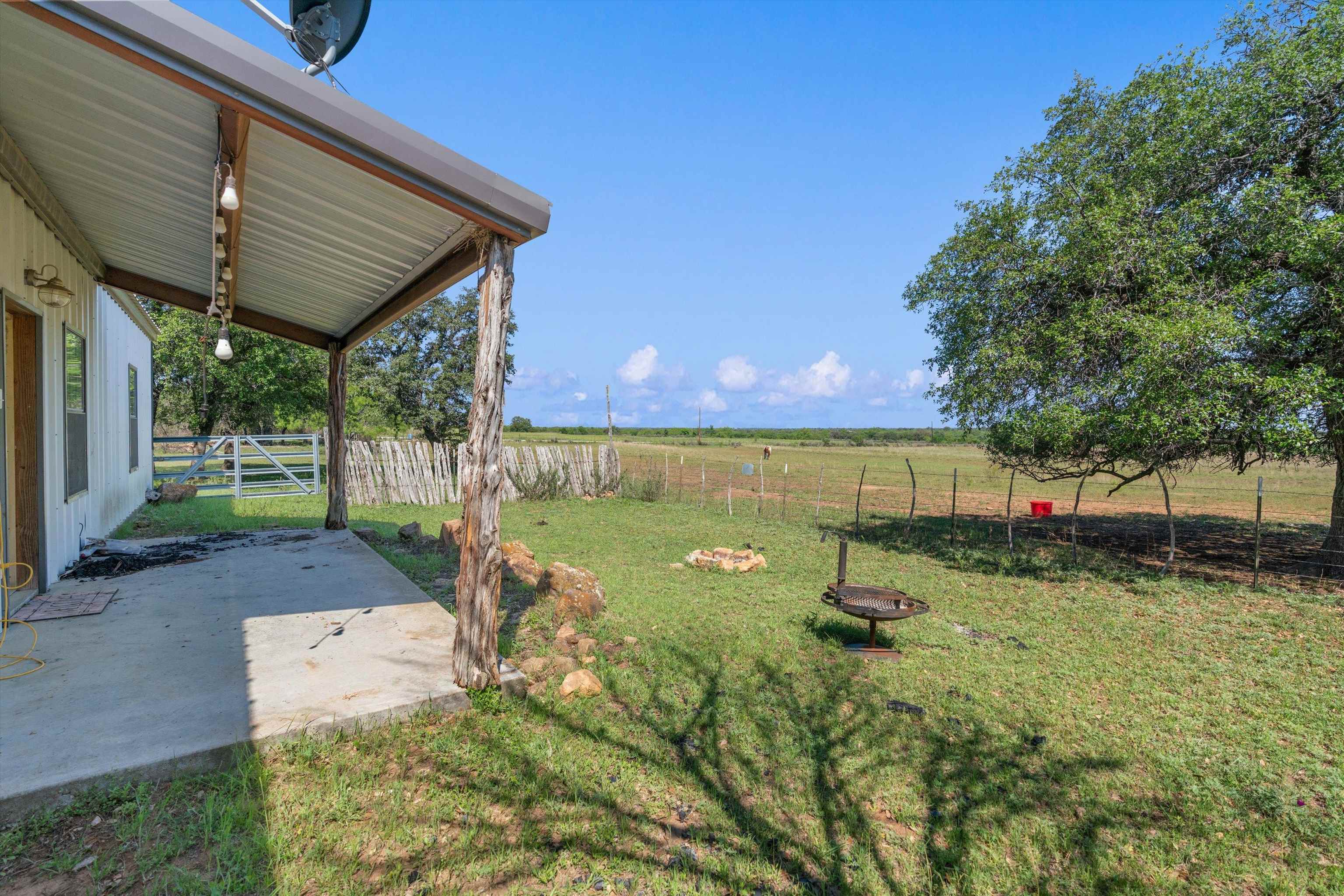 14437 W Ranch Road 152 Property Photo 14