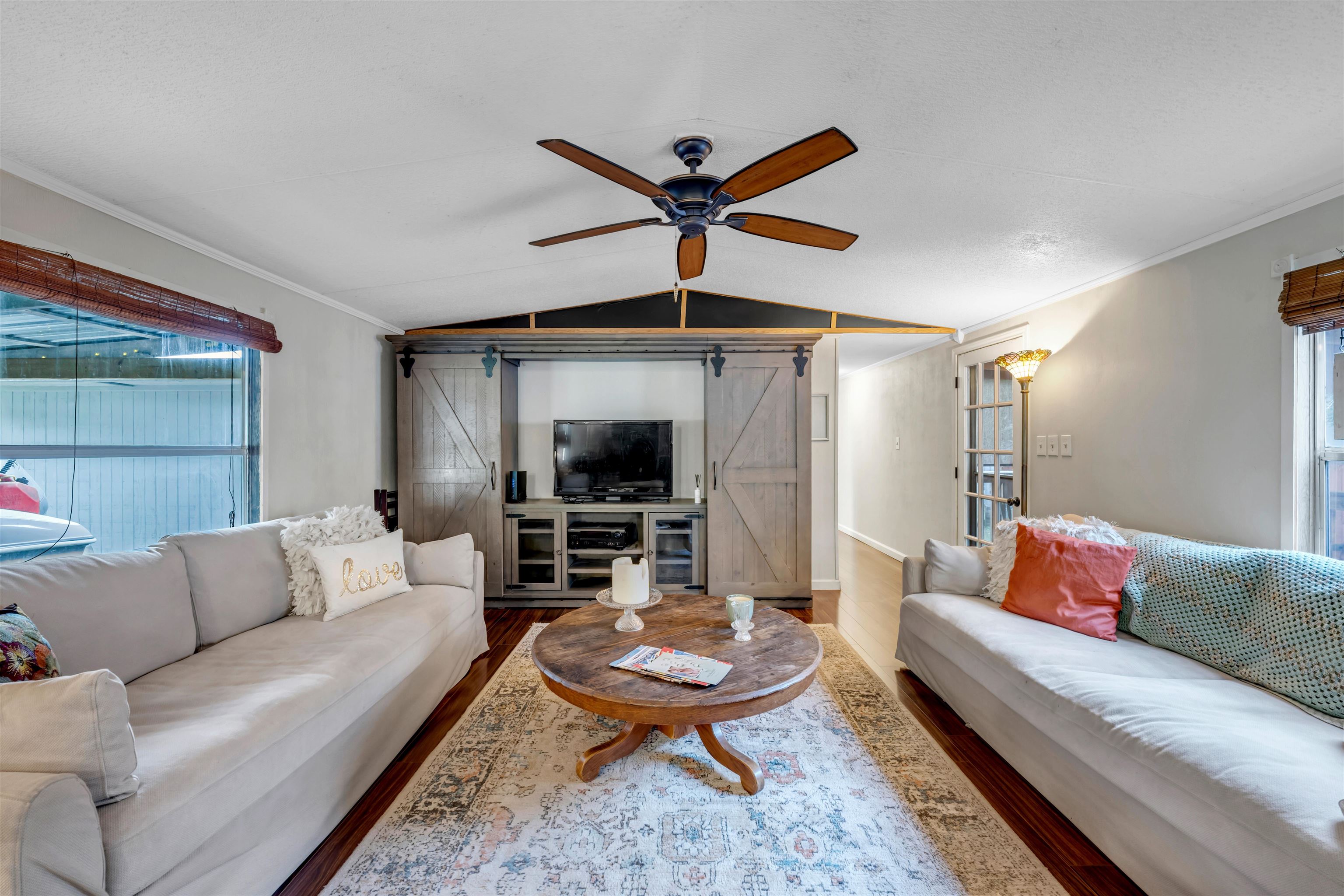 344 Cr 136c Property Photo 4