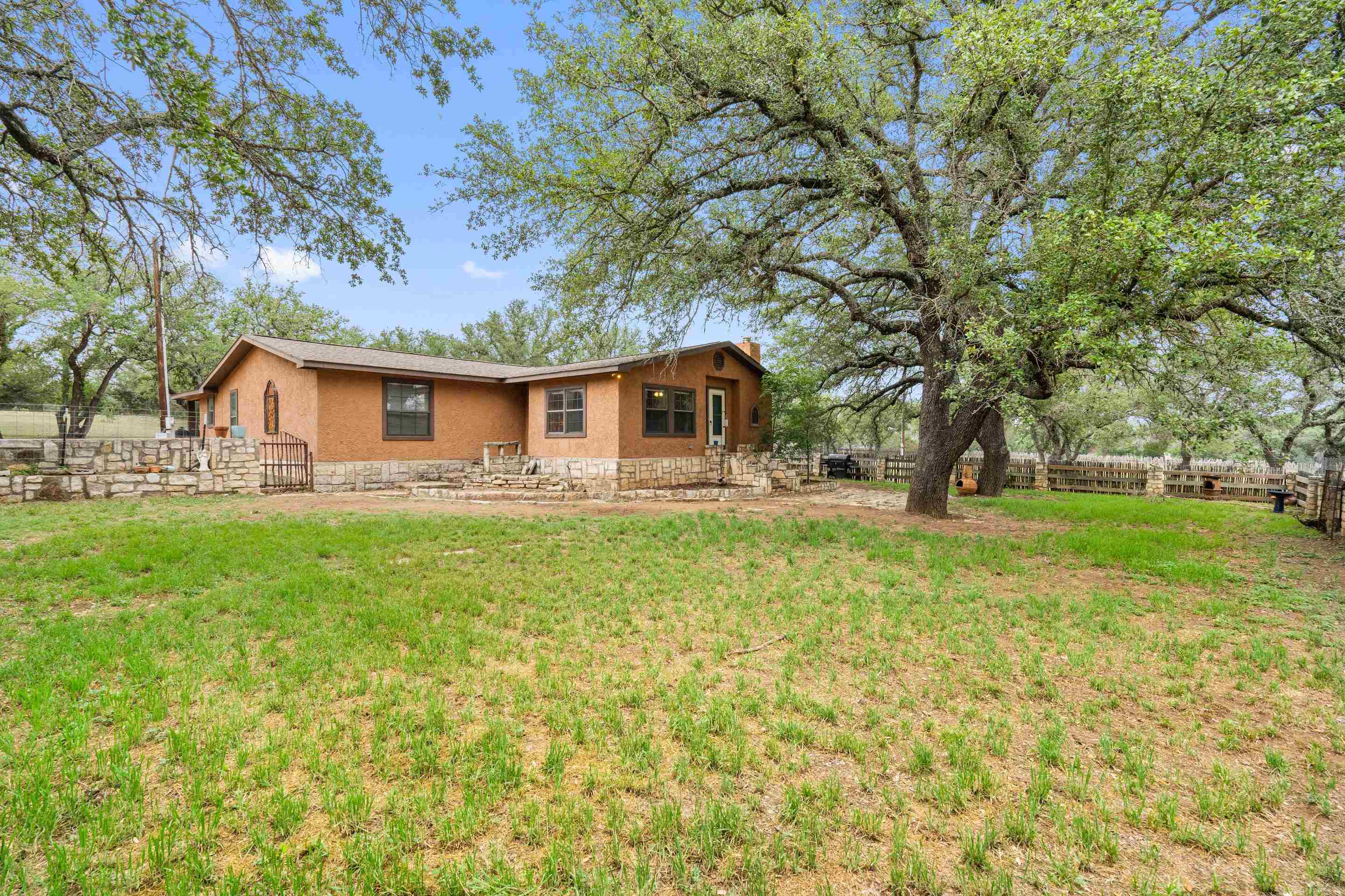 1703 N Us Hwy 281 Property Photo 22