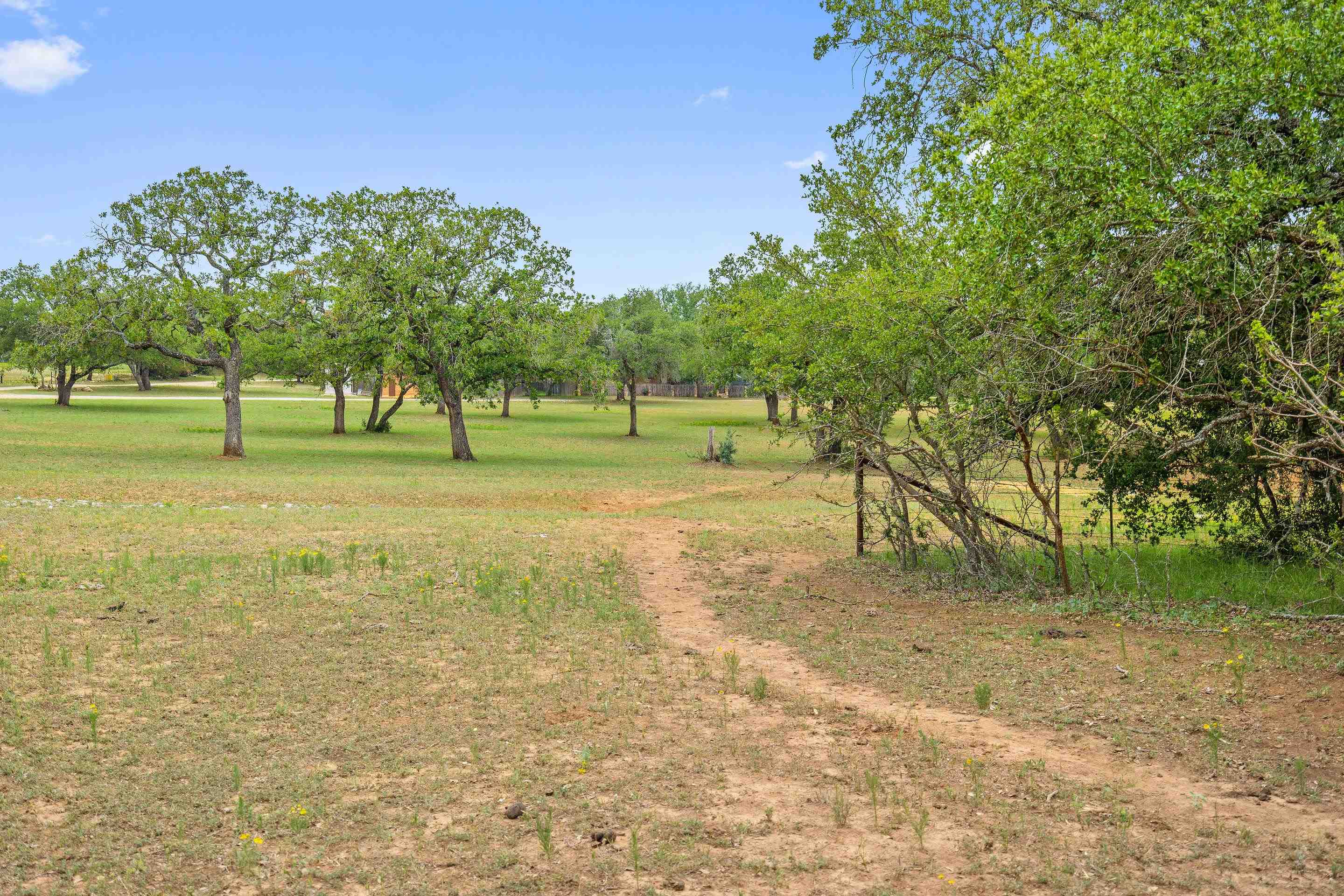 1703 N Us Hwy 281 Property Photo 29