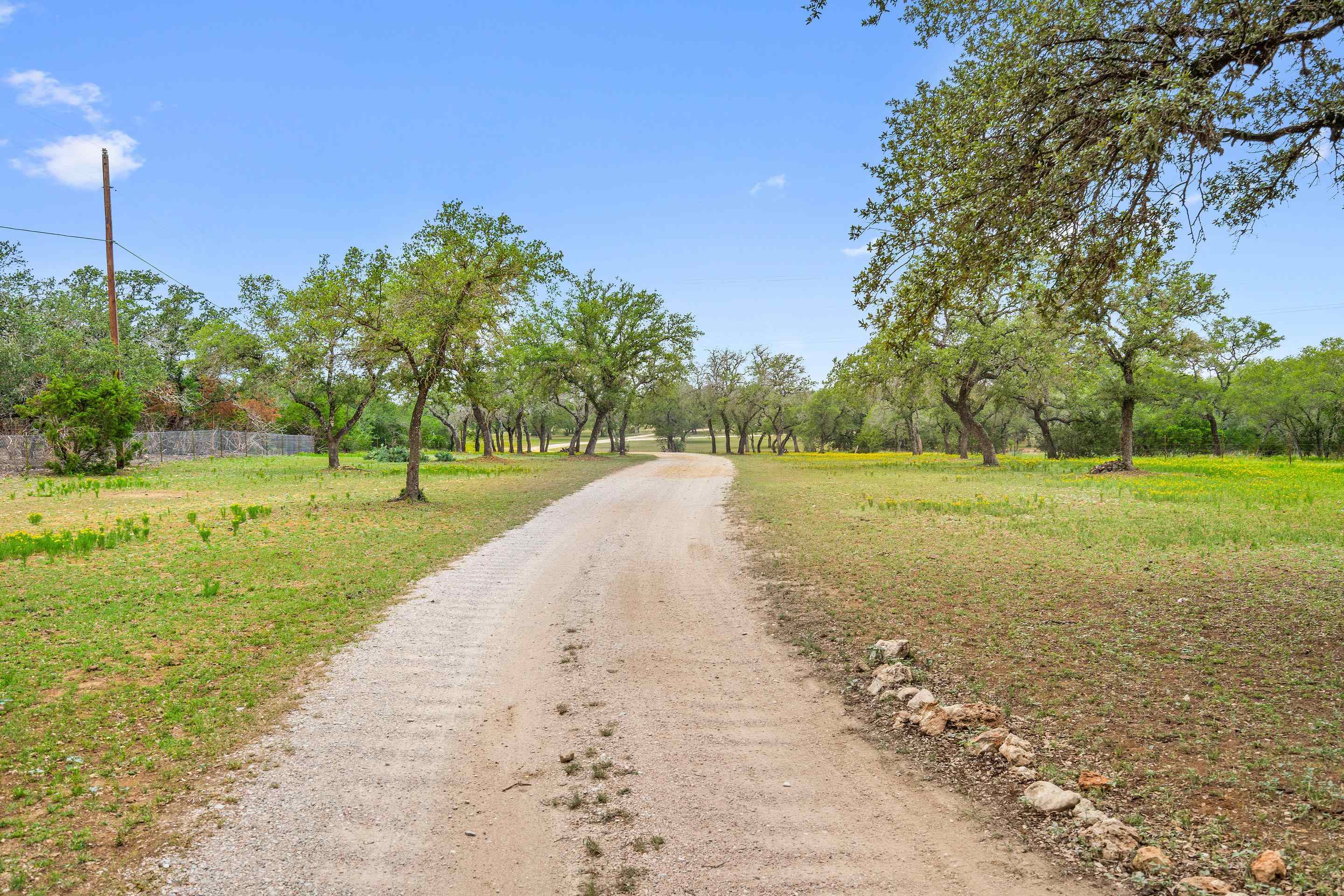 1703 N Us Hwy 281 Property Photo 30