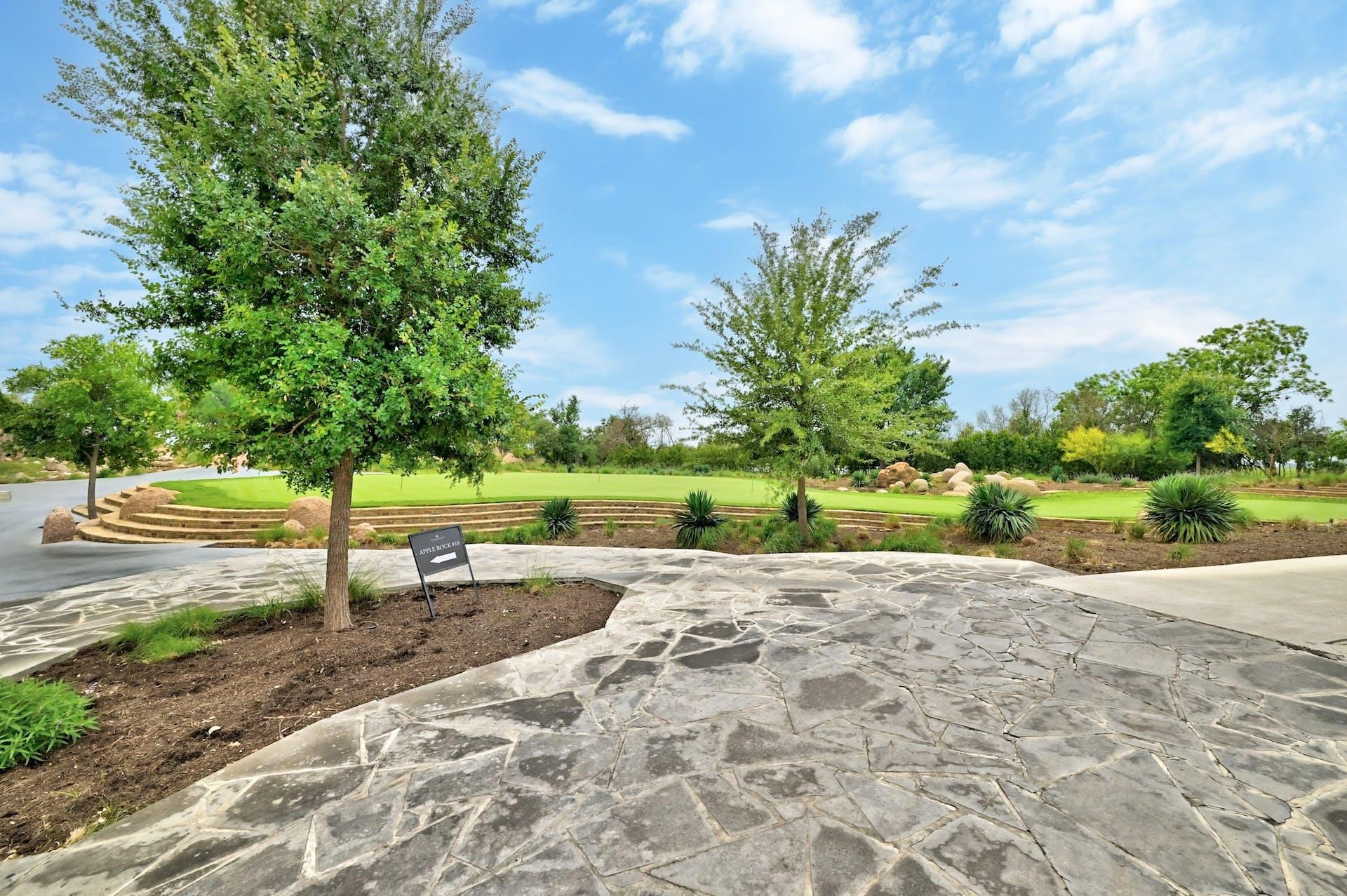 102 Florentine Common Property Photo 21