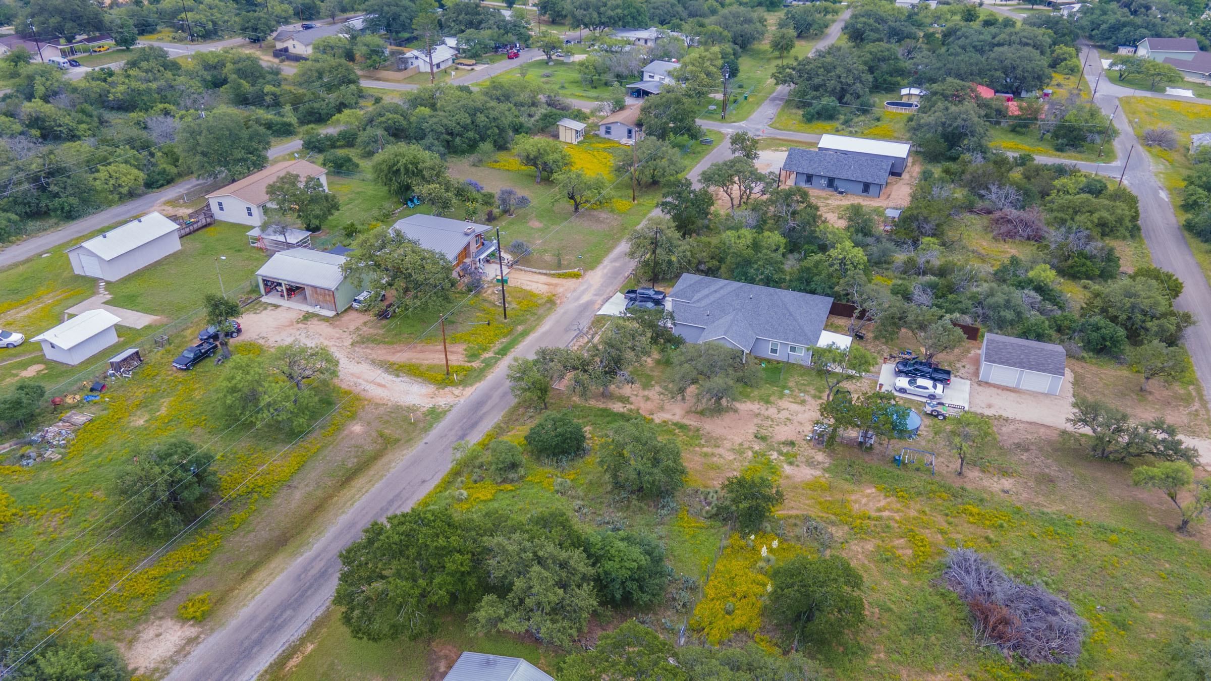 9063 9064 Cedar Hill Property Photo 6