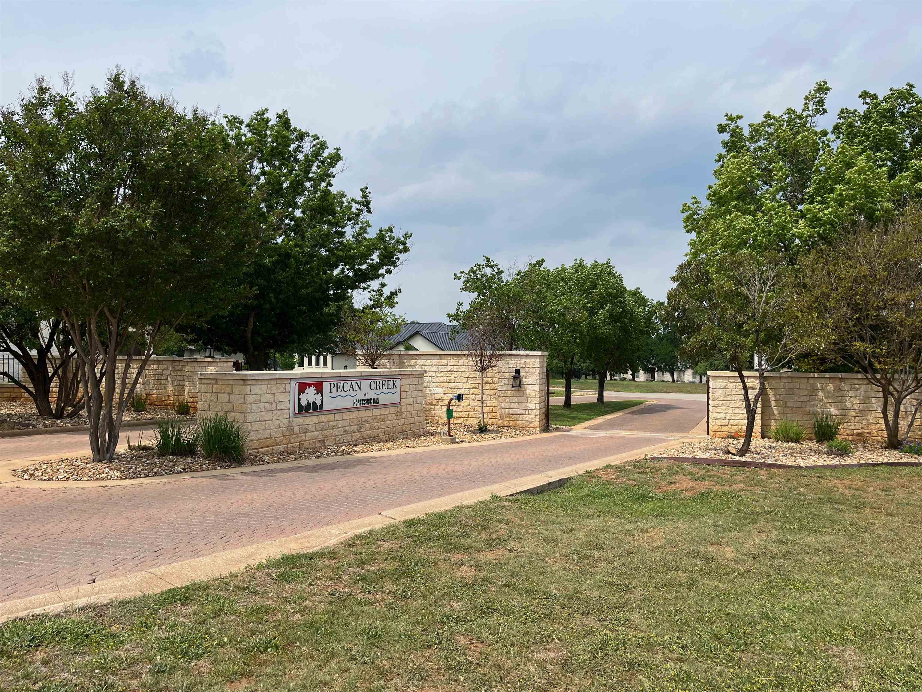 103 Lampasas Ct Property Photo 1