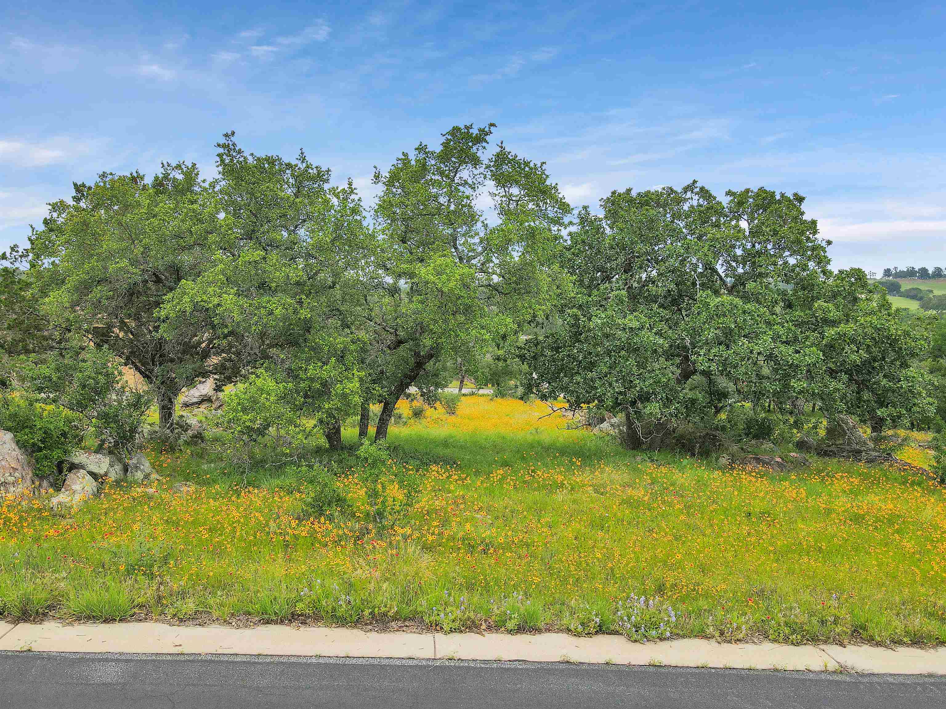 304 Fieldspar Property Photo 1