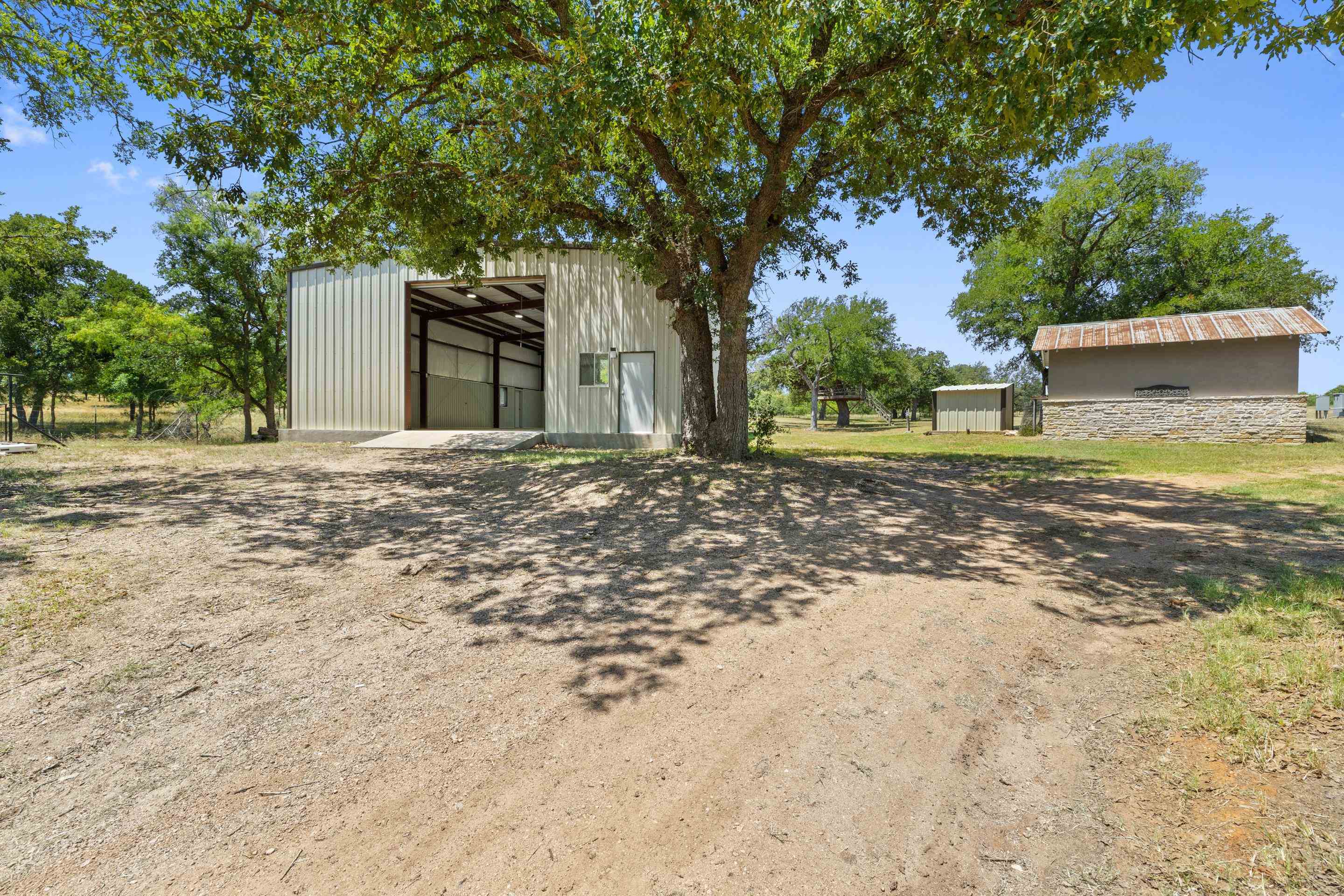 1450 Fm 2342 Property Photo 28