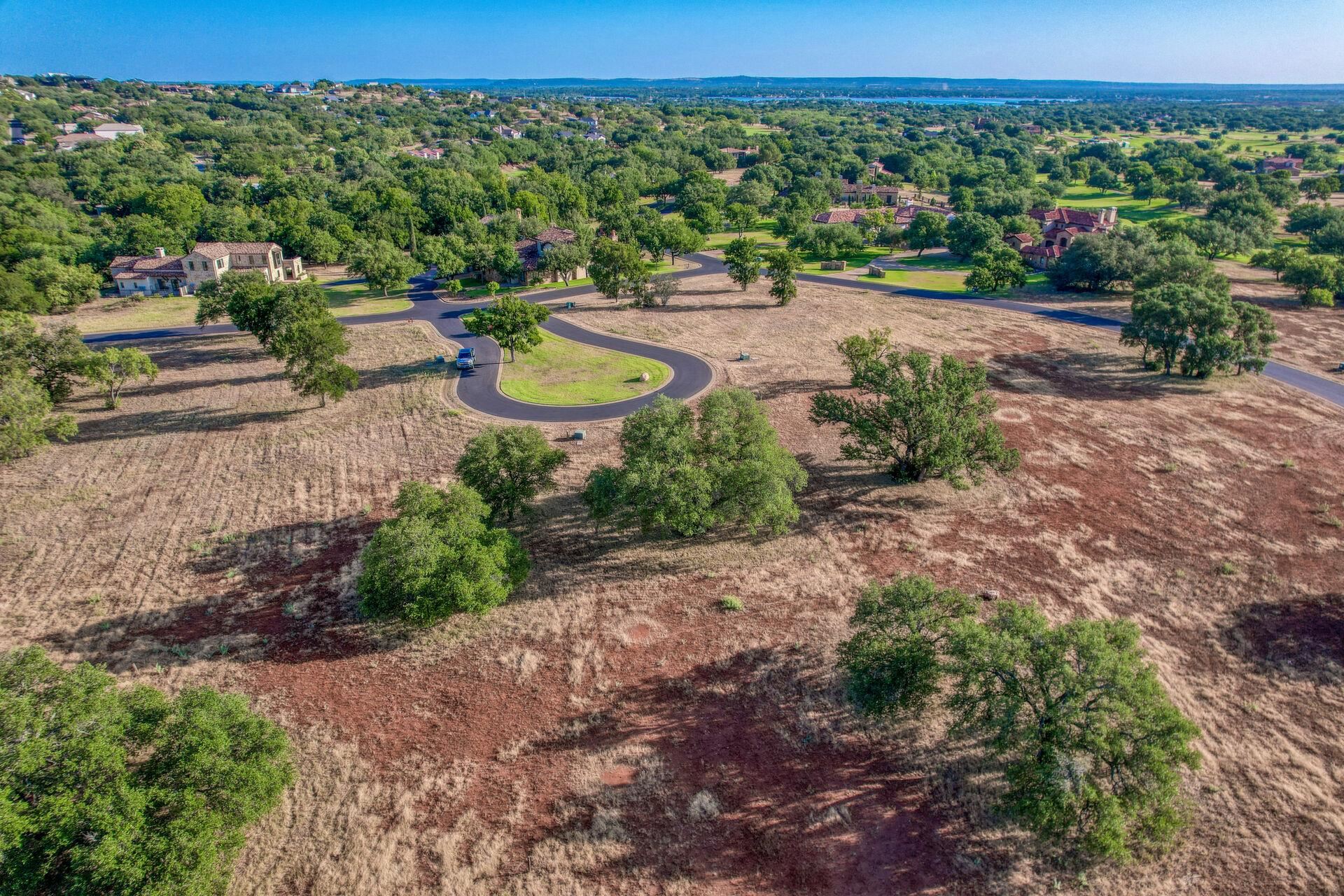 101 La Luna Property Photo 3