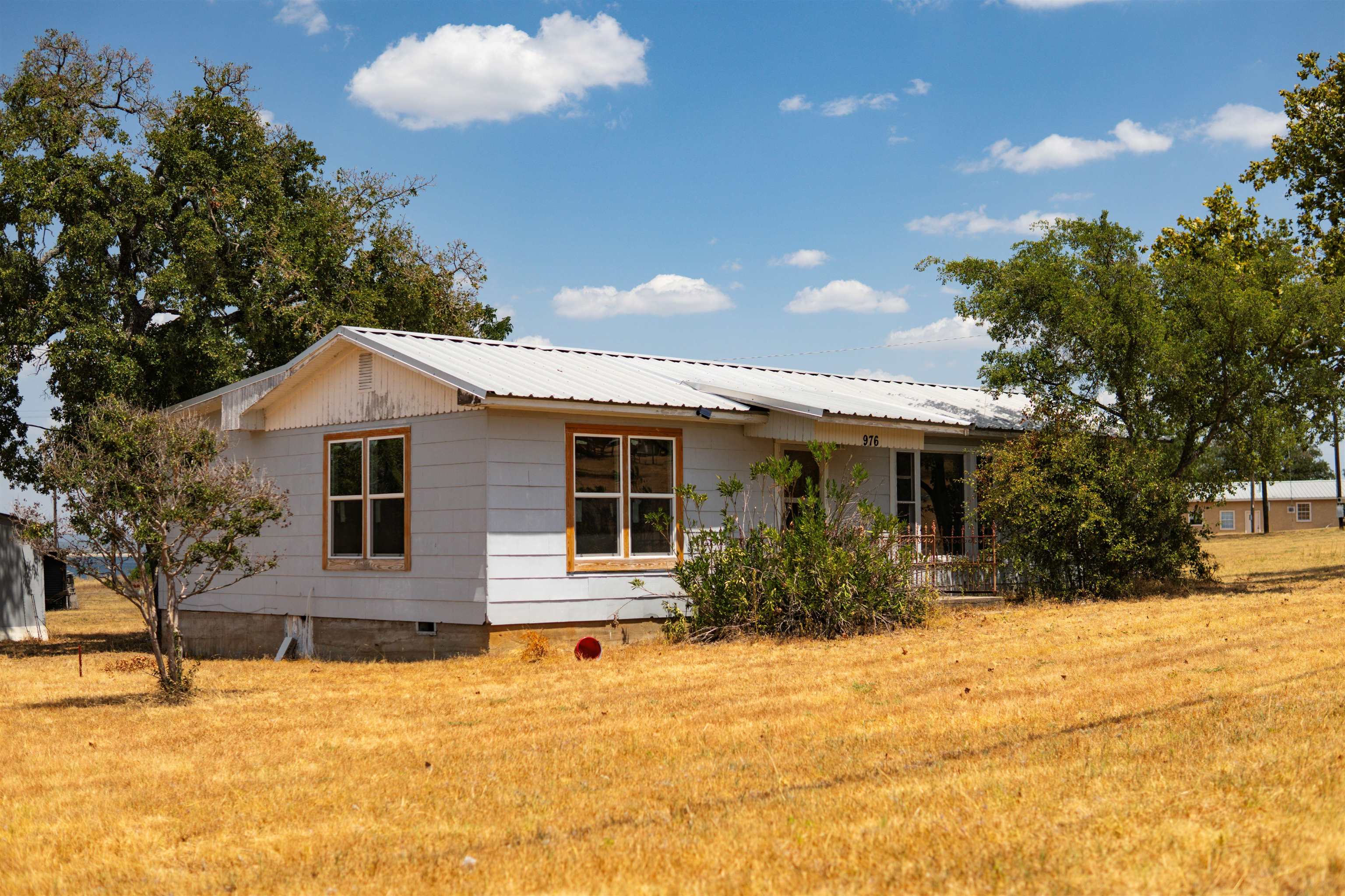 936 & 976 Ranch Road 261 Property Photo 5