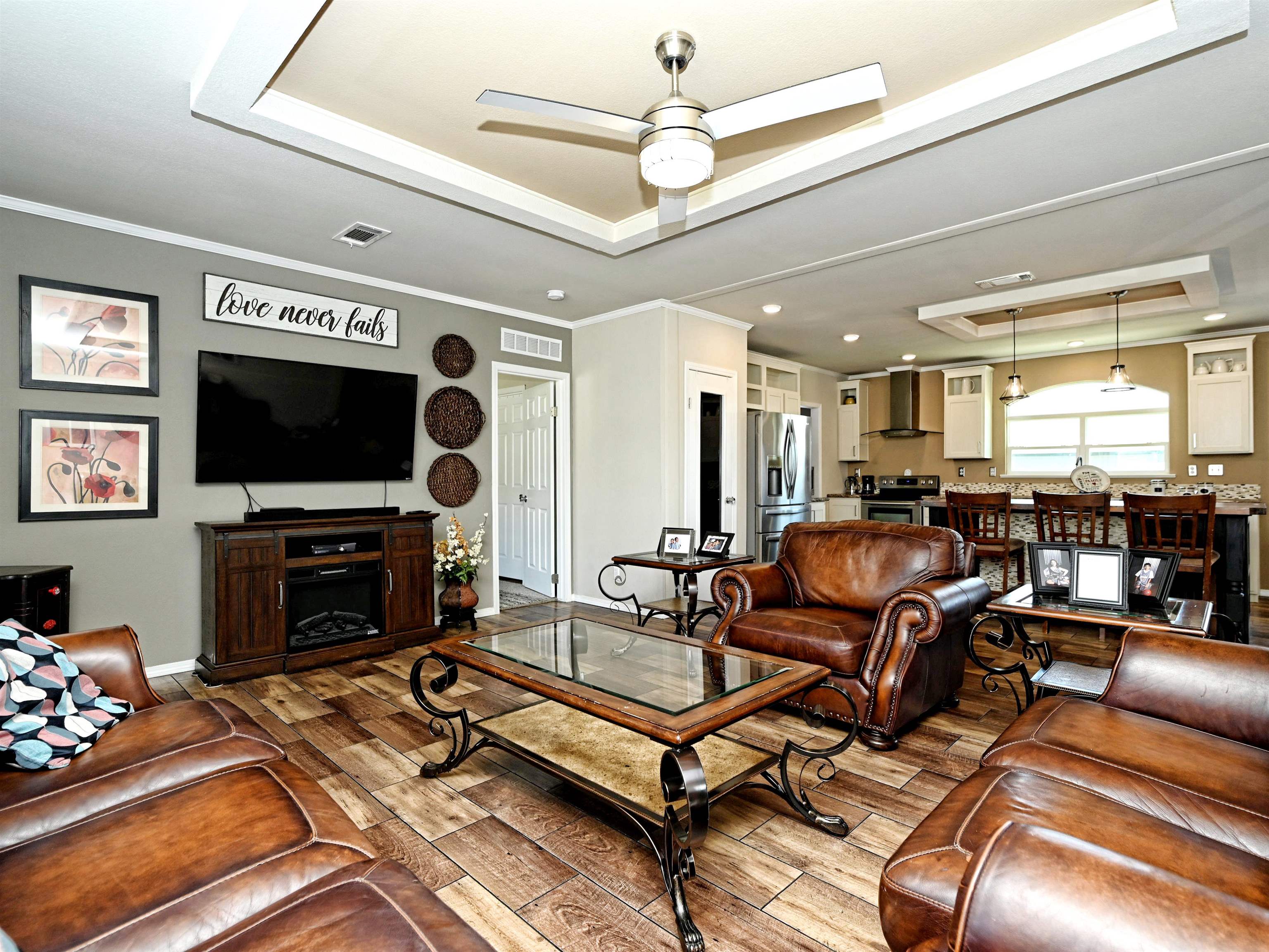 1561 Mink Loop Property Photo 8