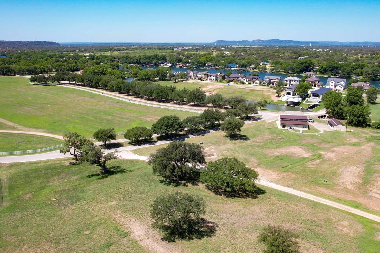 32 Lexi Lane Property Photo 3