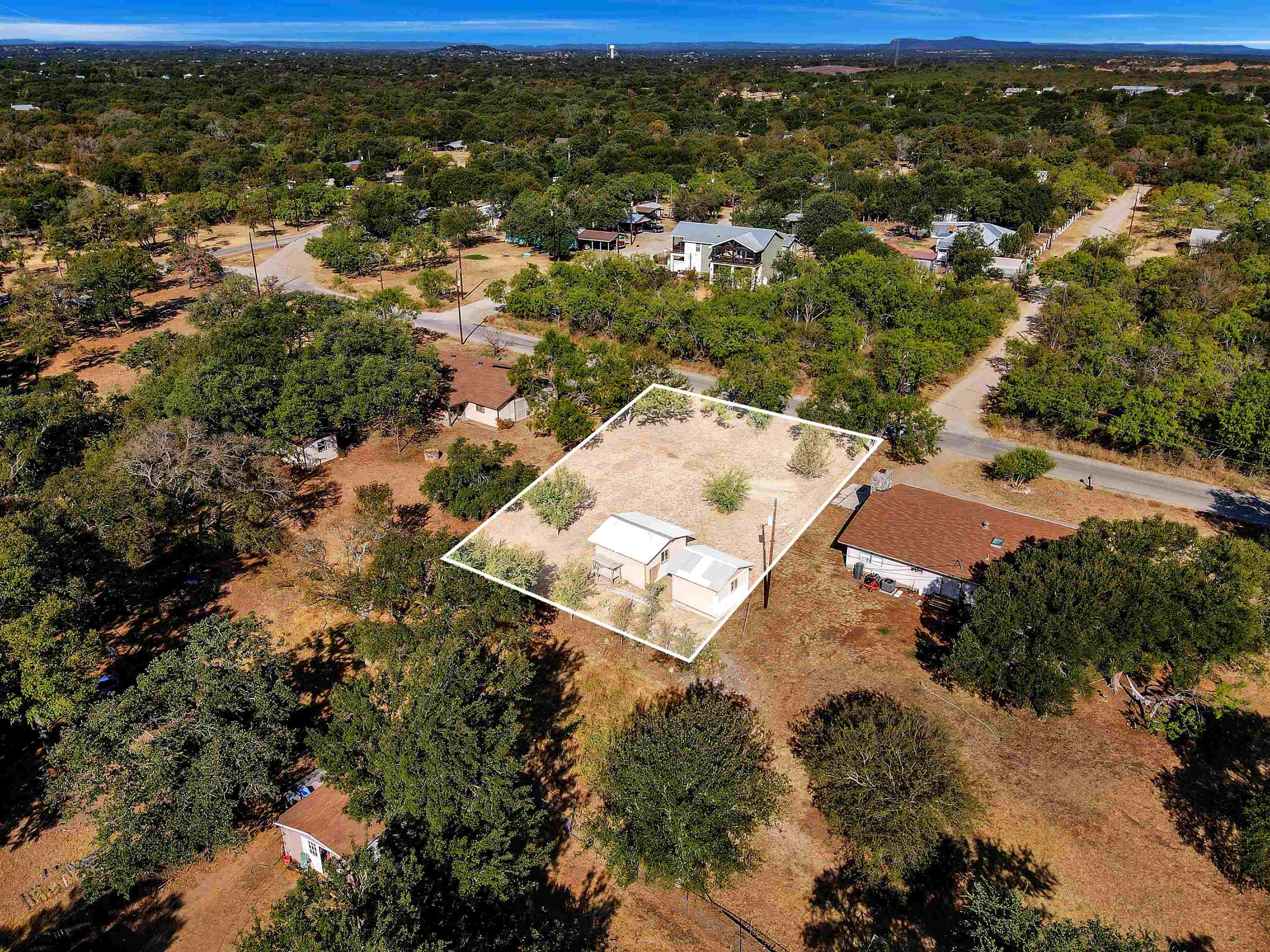 2206 Valley West Drive Property Photo 4