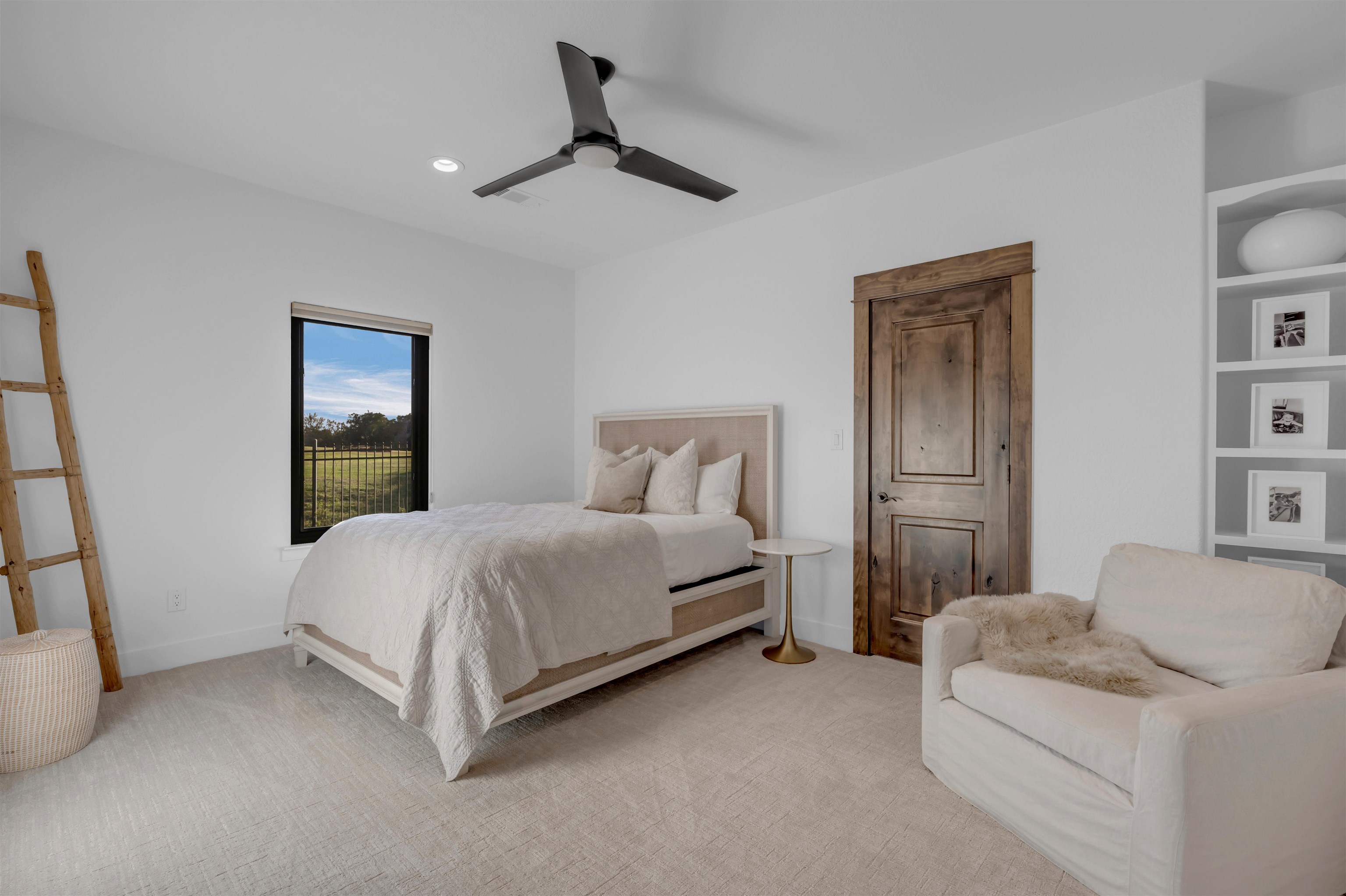 171 Sandstone Ridge Drive Property Photo 16