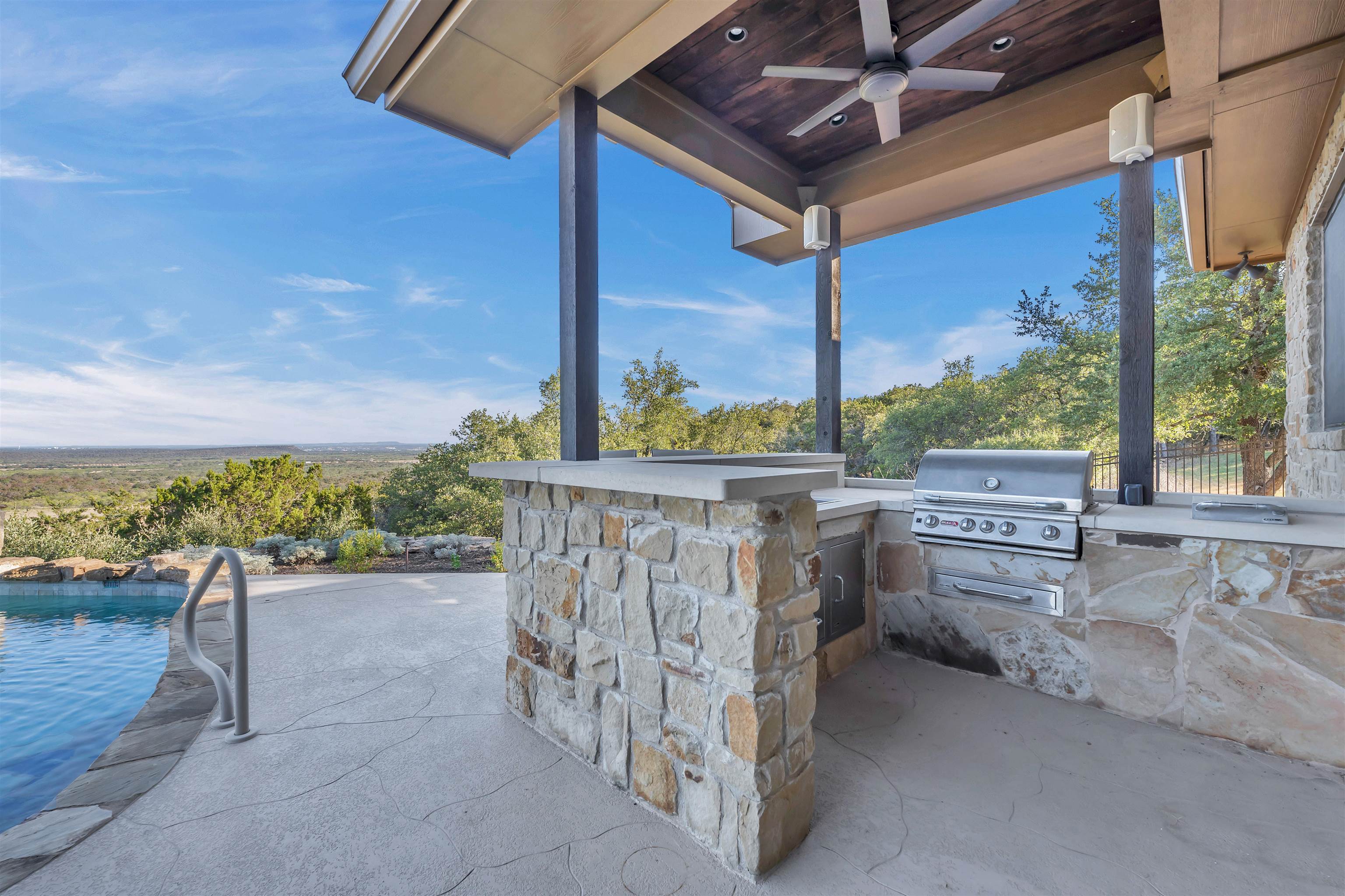 171 Sandstone Ridge Drive Property Photo 24