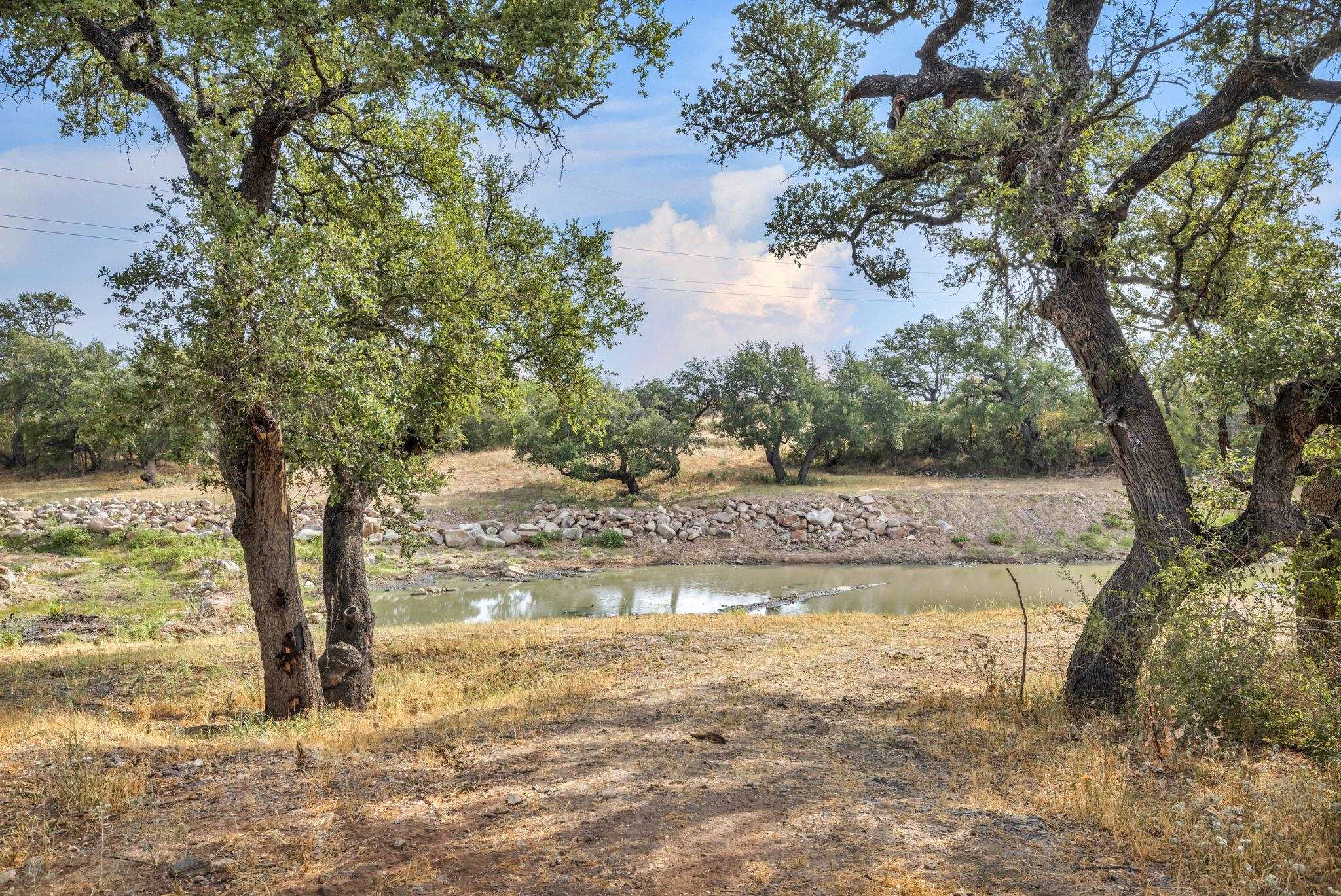 2467 Rough Hollow Road Property Photo 7