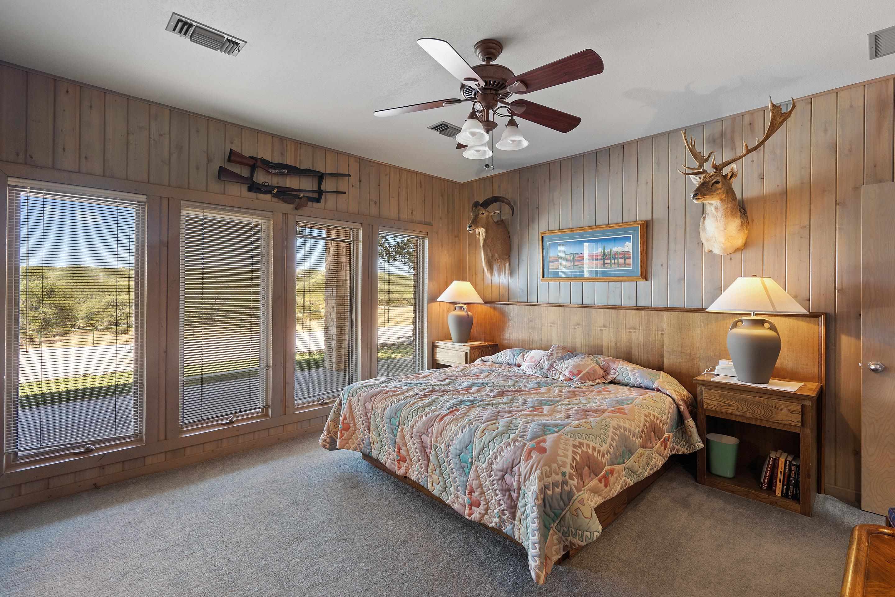 241 County Road 1287 Property Photo 13