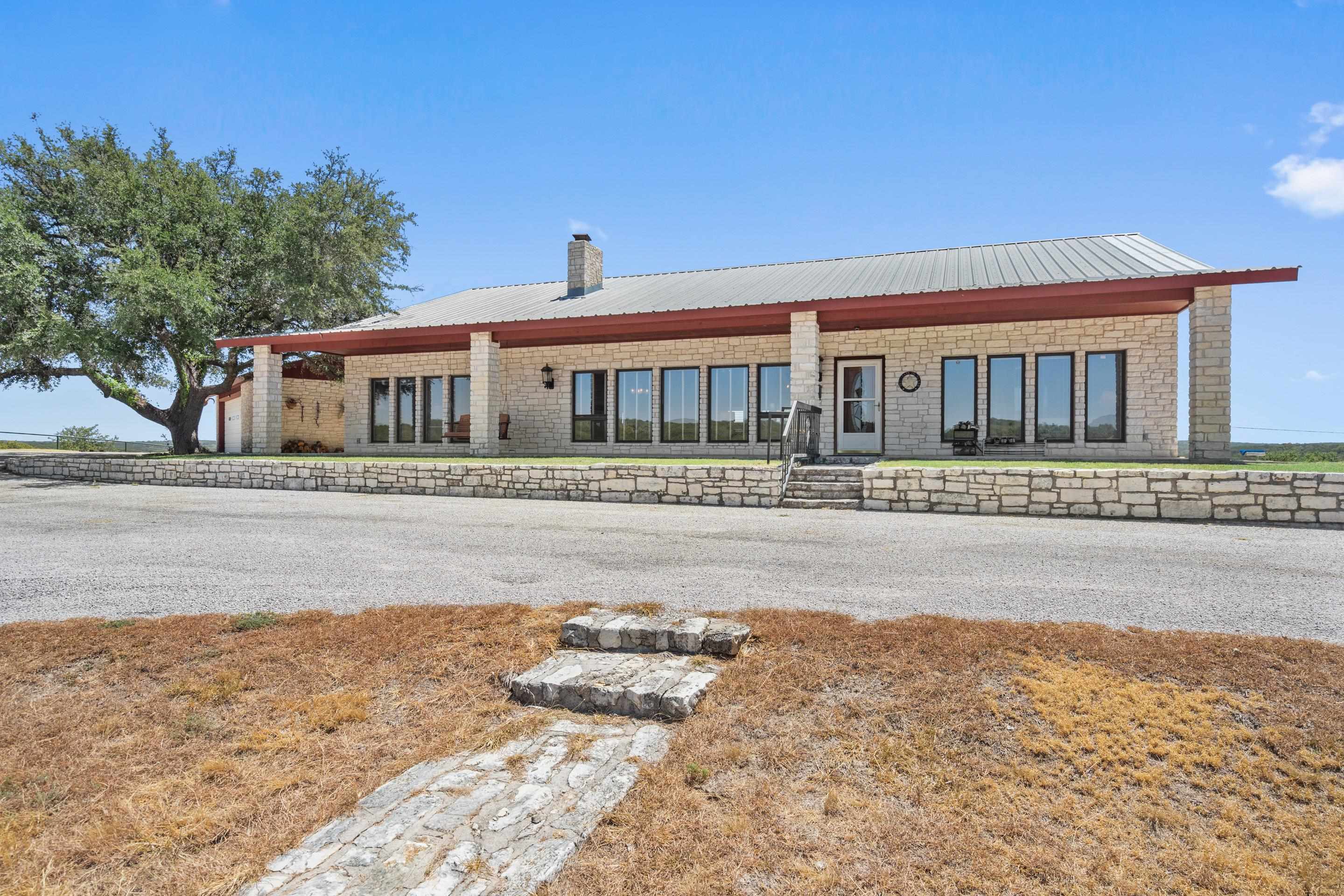 241 County Road 1287 Property Photo 15