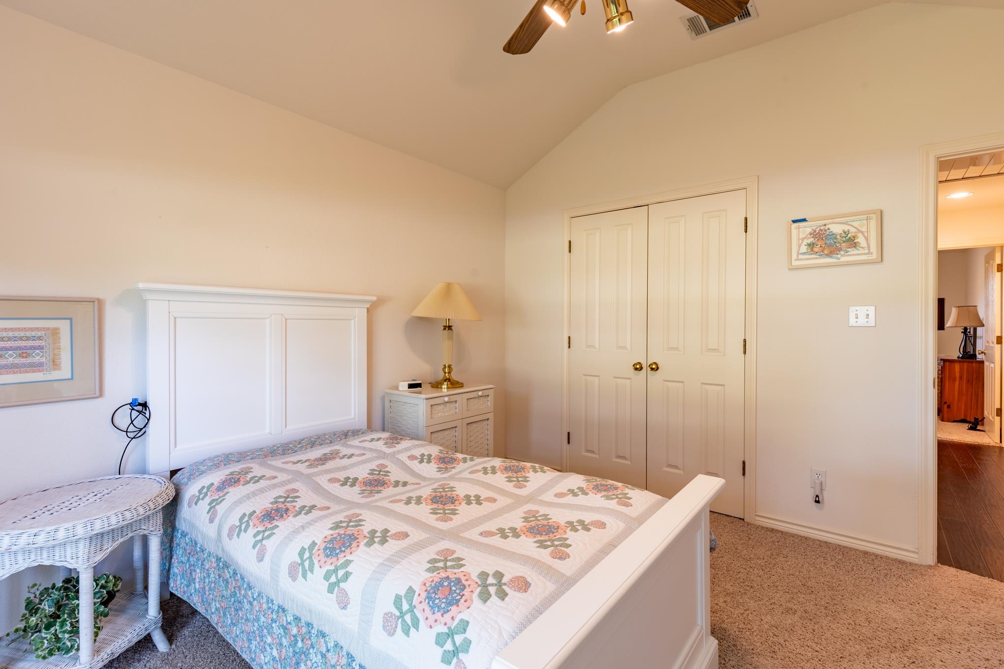 112 Broadmoor Street Property Photo 23