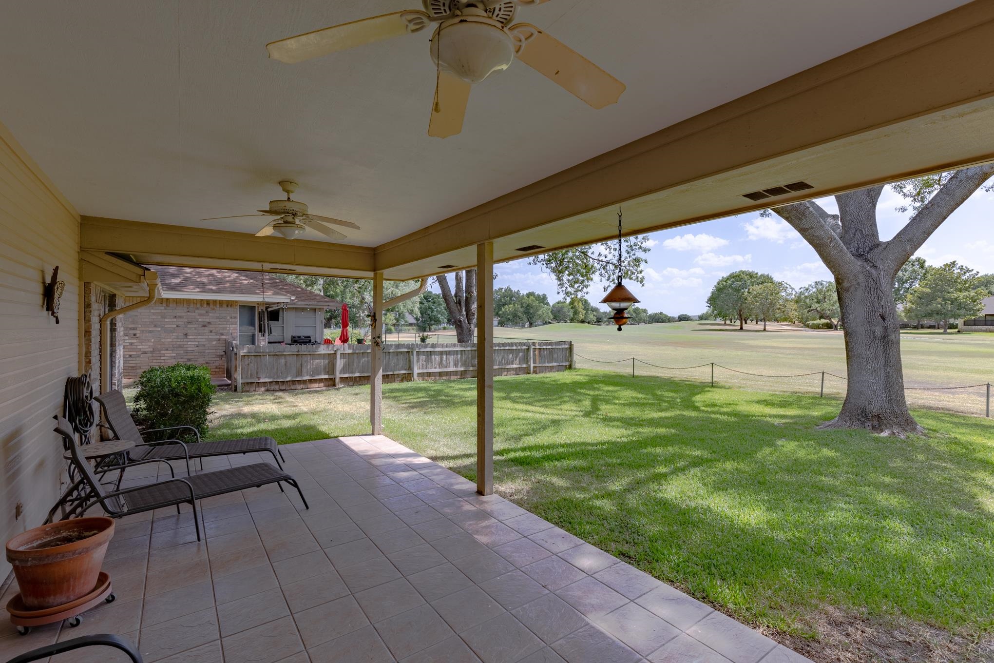 112 Broadmoor Street Property Photo 28