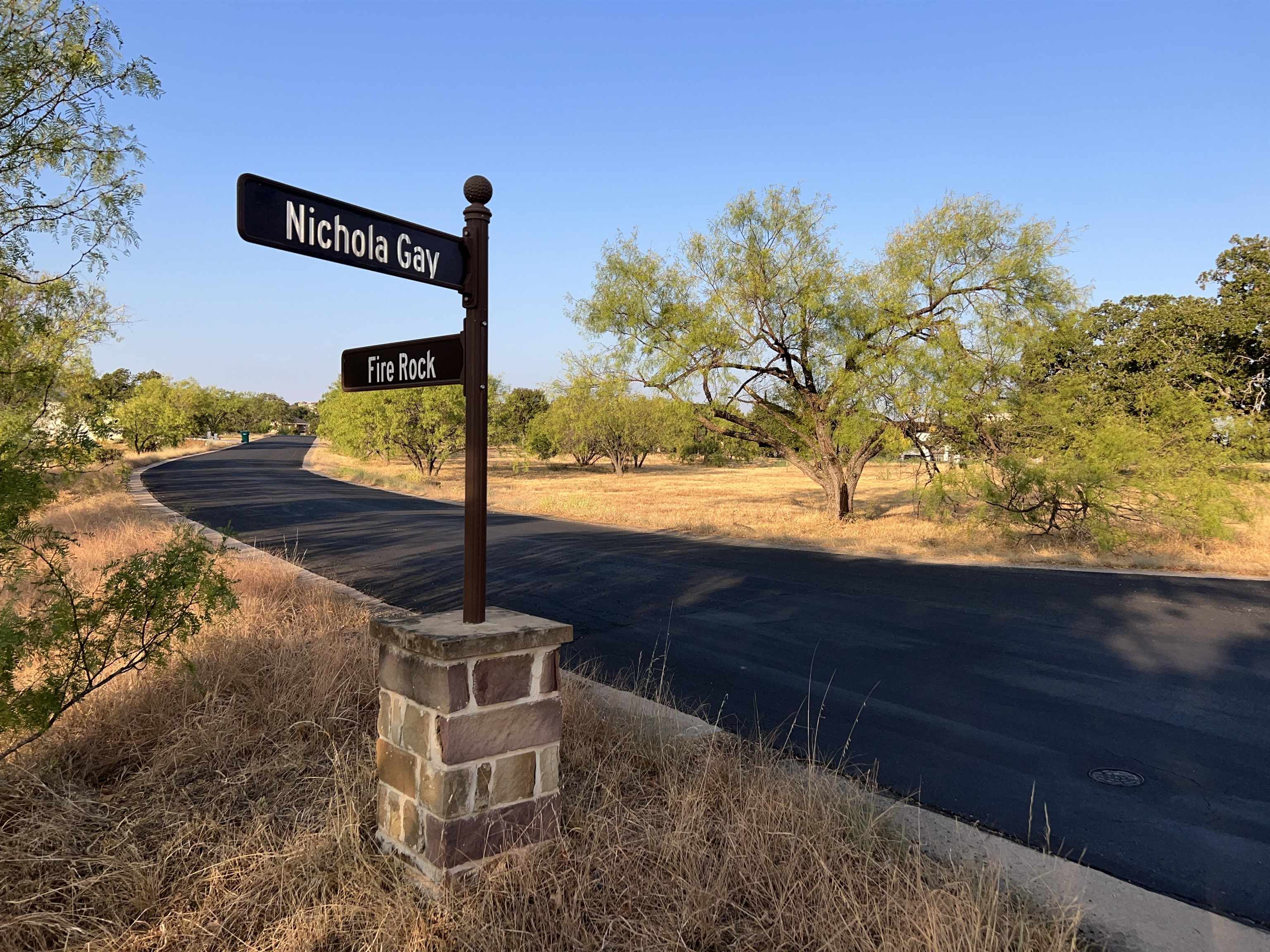 1048a Fire Rock Property Photo 6