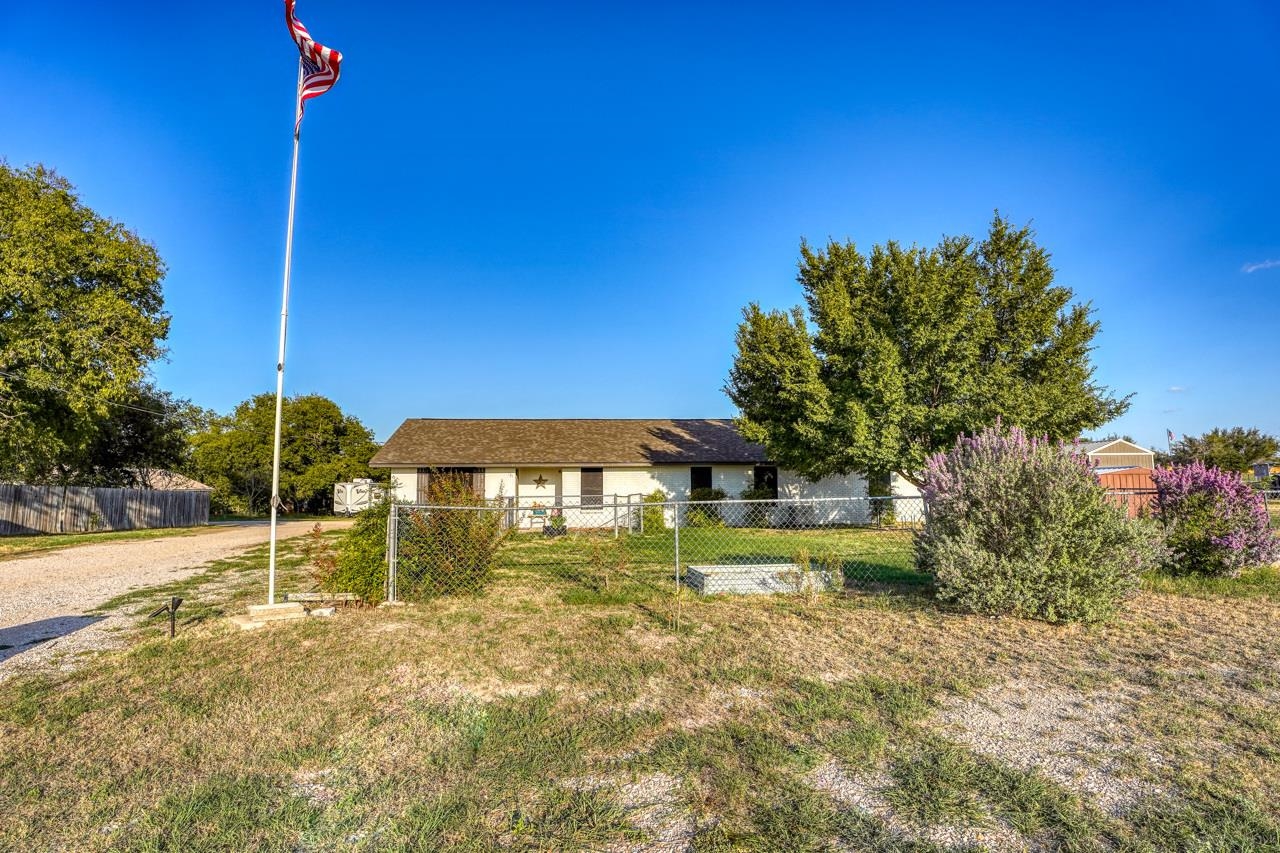 131 Shady Grove Road Property Photo 3