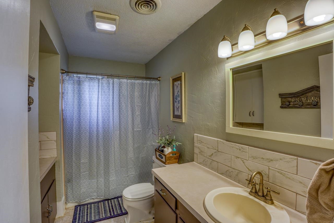 131 Shady Grove Road Property Photo 11