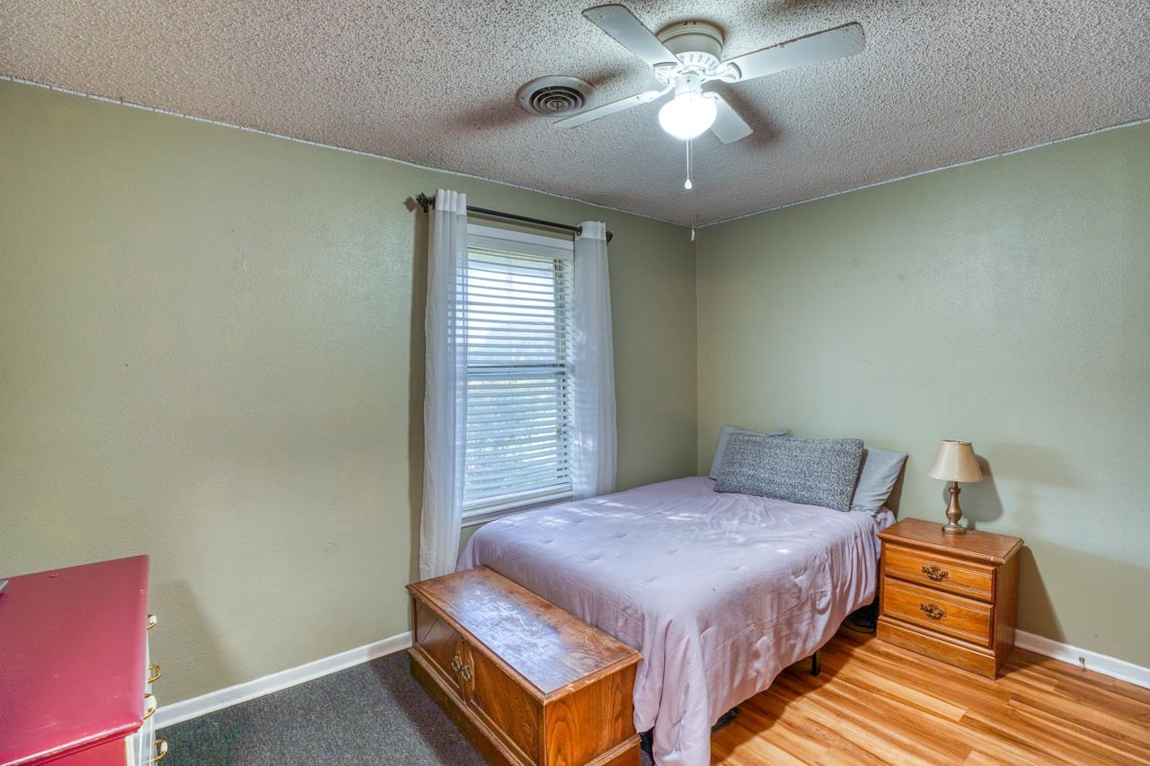 131 Shady Grove Road Property Photo 12