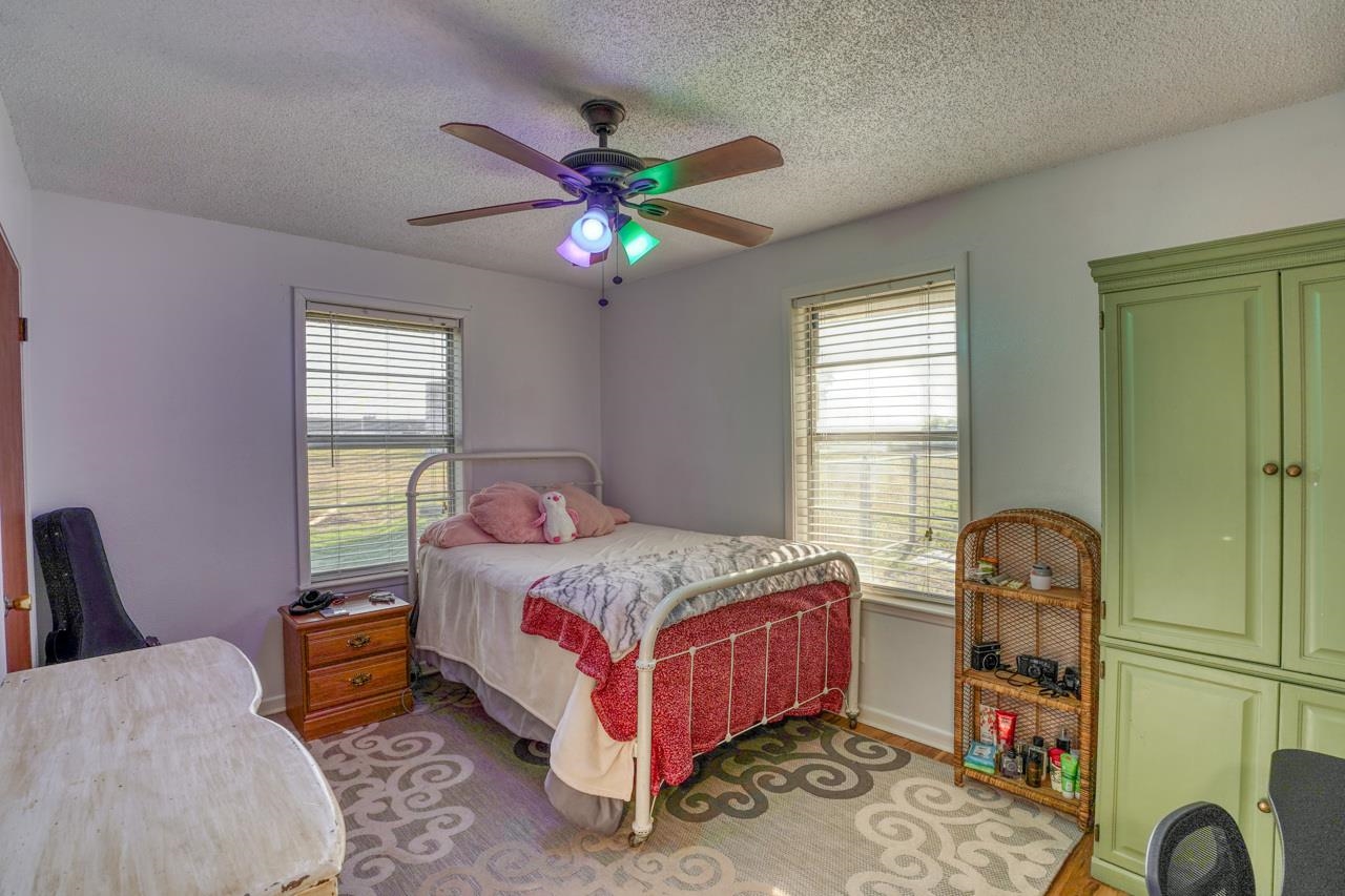 131 Shady Grove Road Property Photo 13