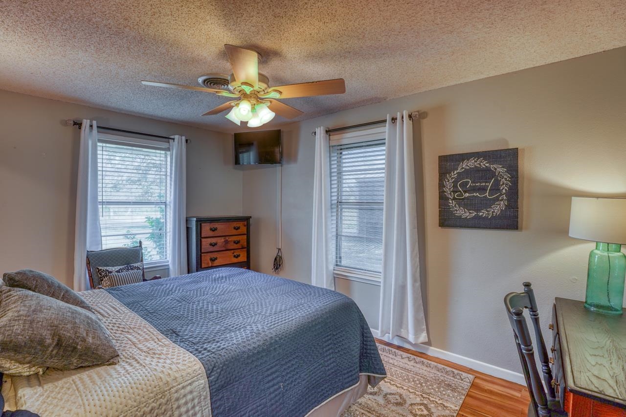 131 Shady Grove Road Property Photo 14