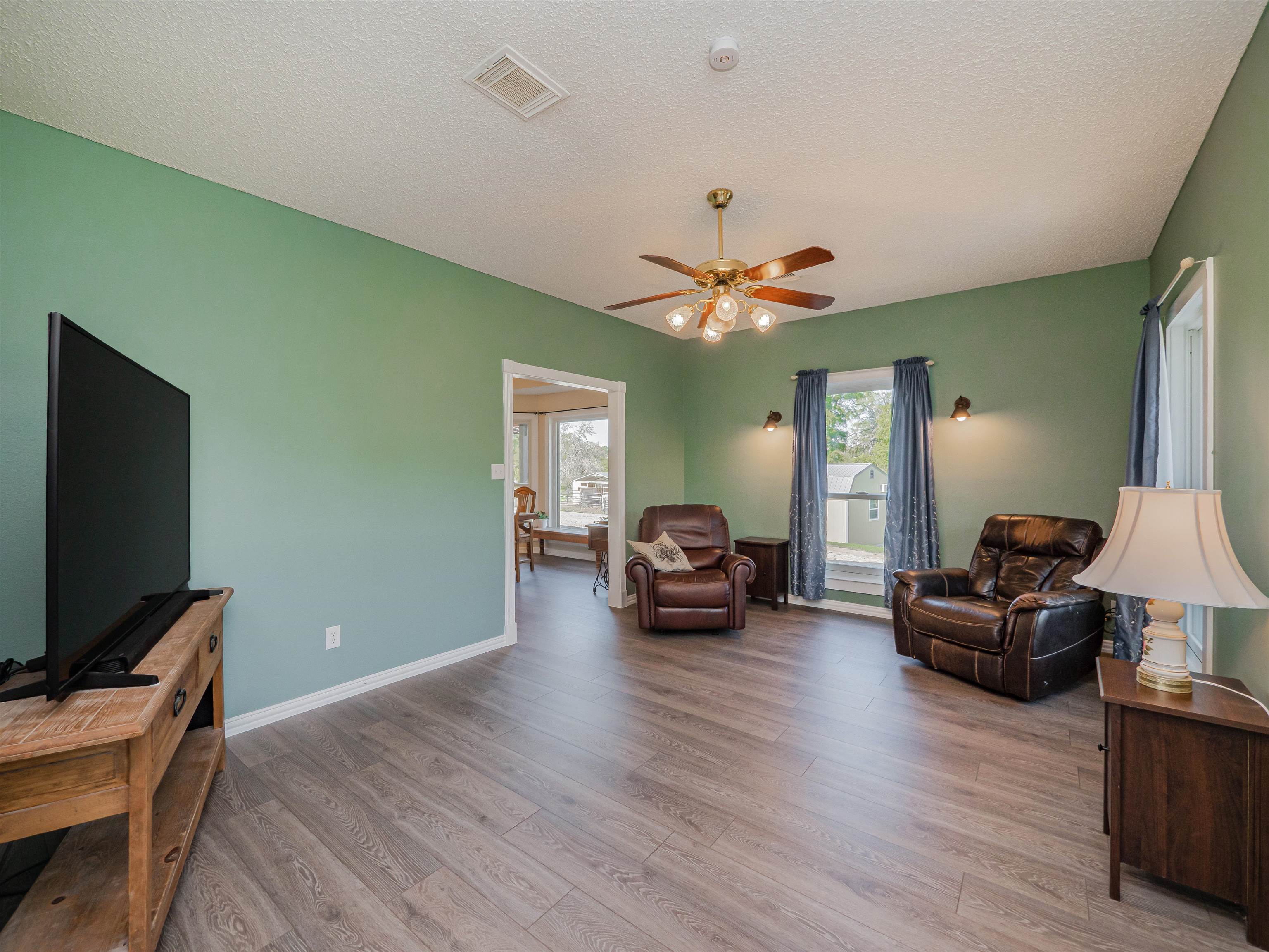 320 Spring Creek Road Property Photo 6