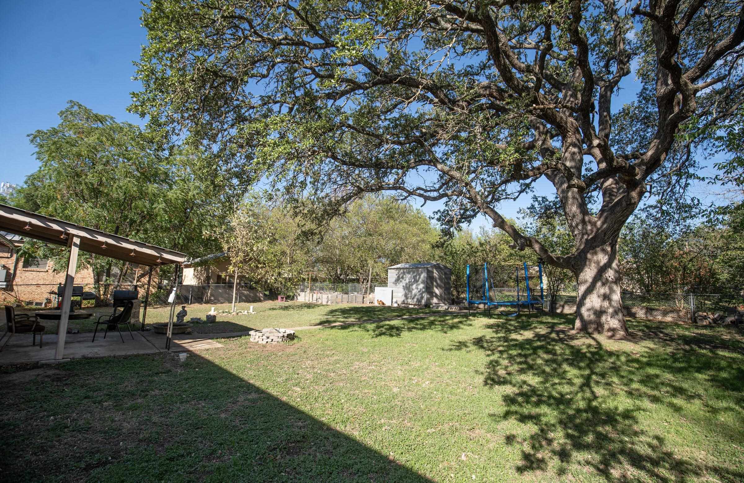 805 N West Street Property Photo 13