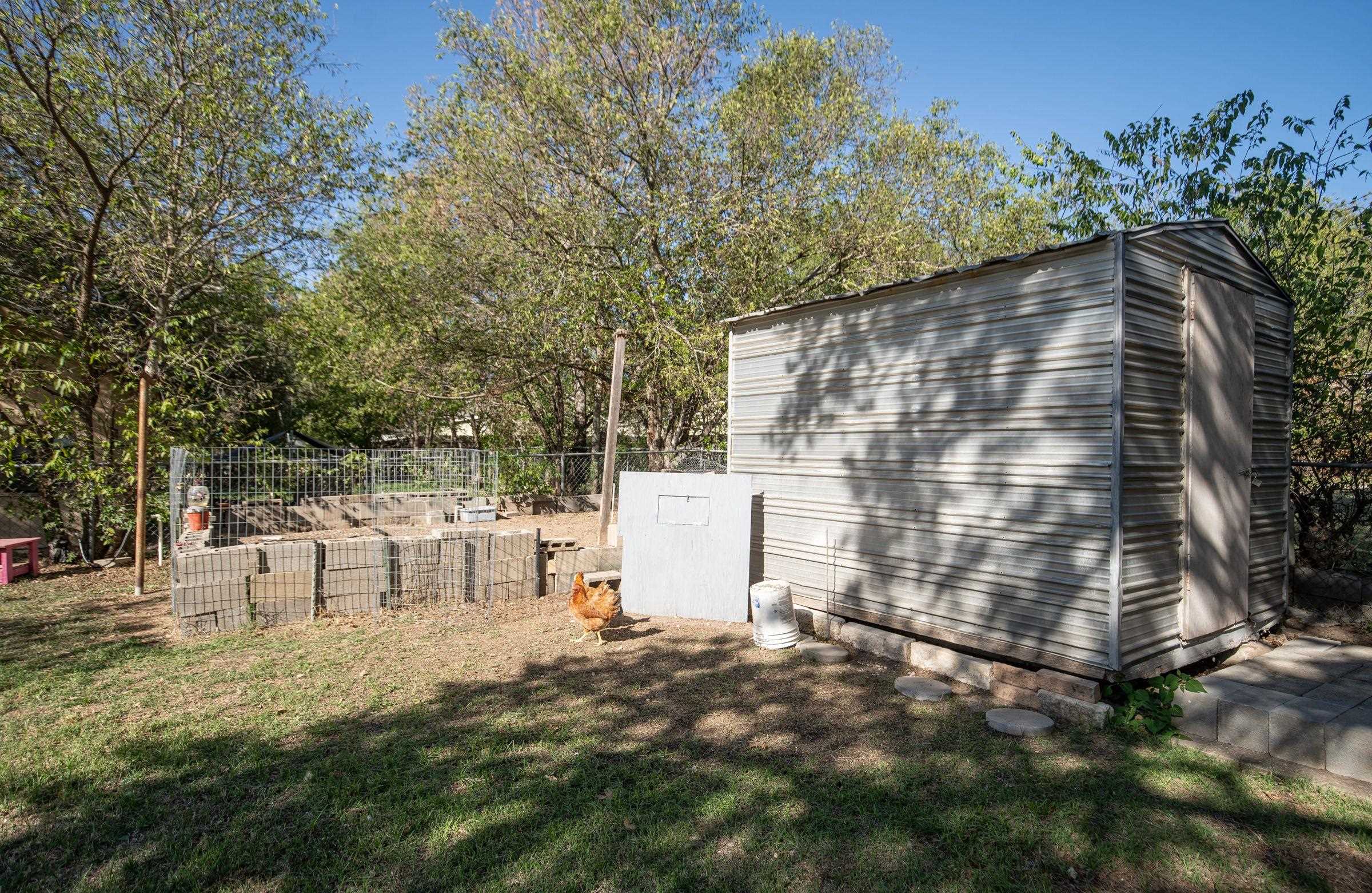 805 N West Street Property Photo 14
