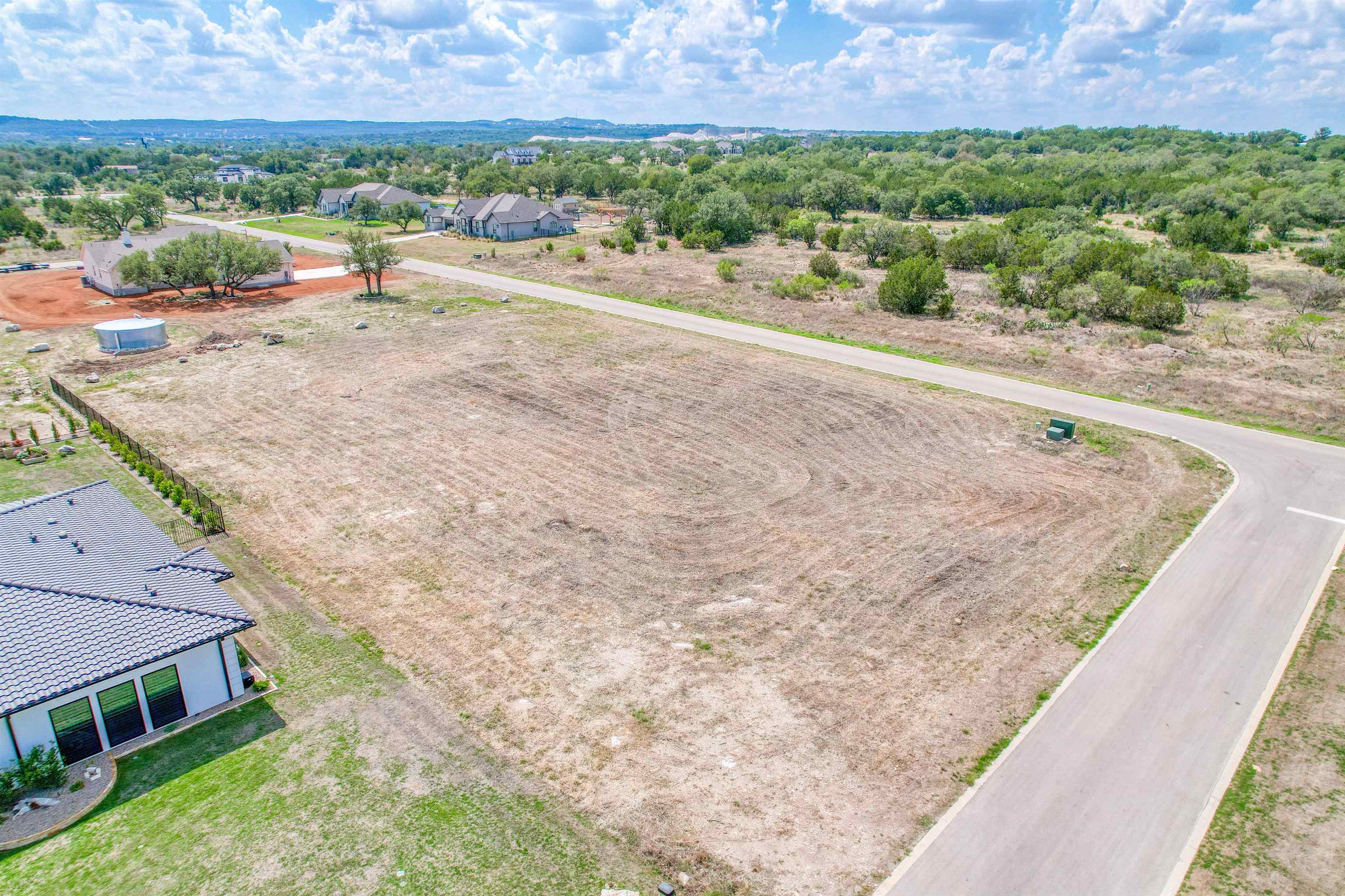 101 Rolling Hills Court Property Photo 4