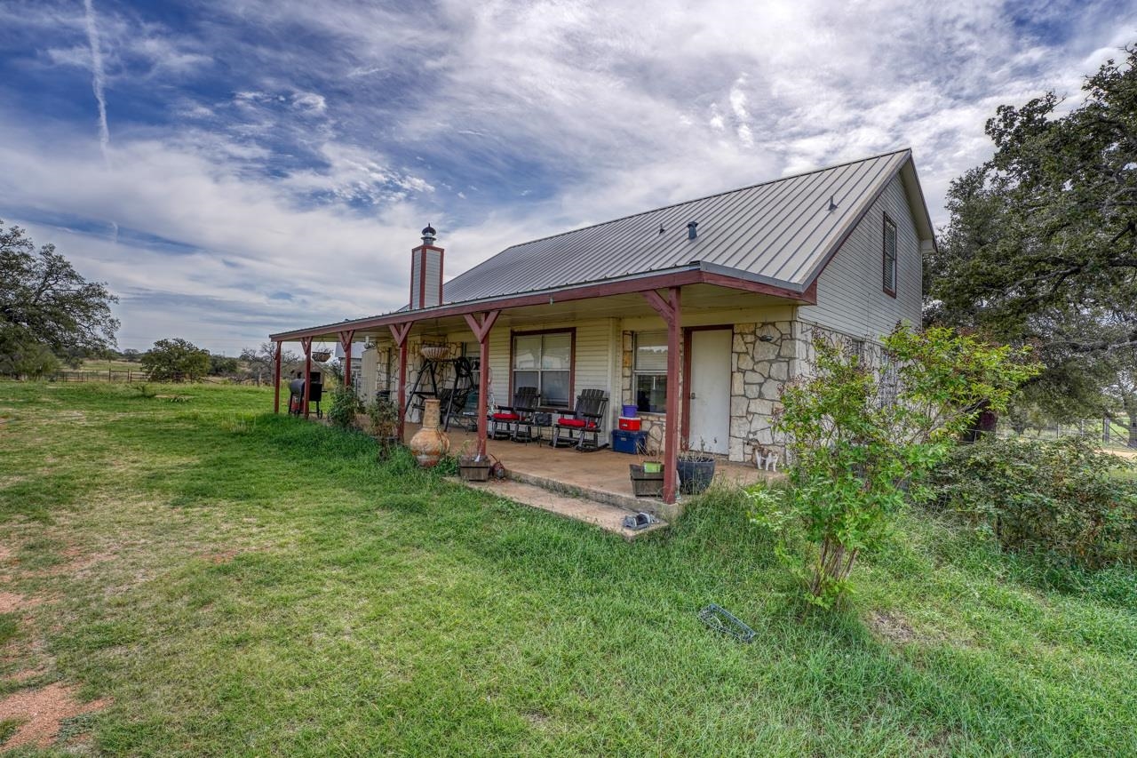 180 Field Creek Lane Property Photo 4