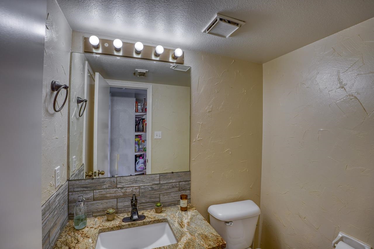 180 Field Creek Lane Property Photo 12