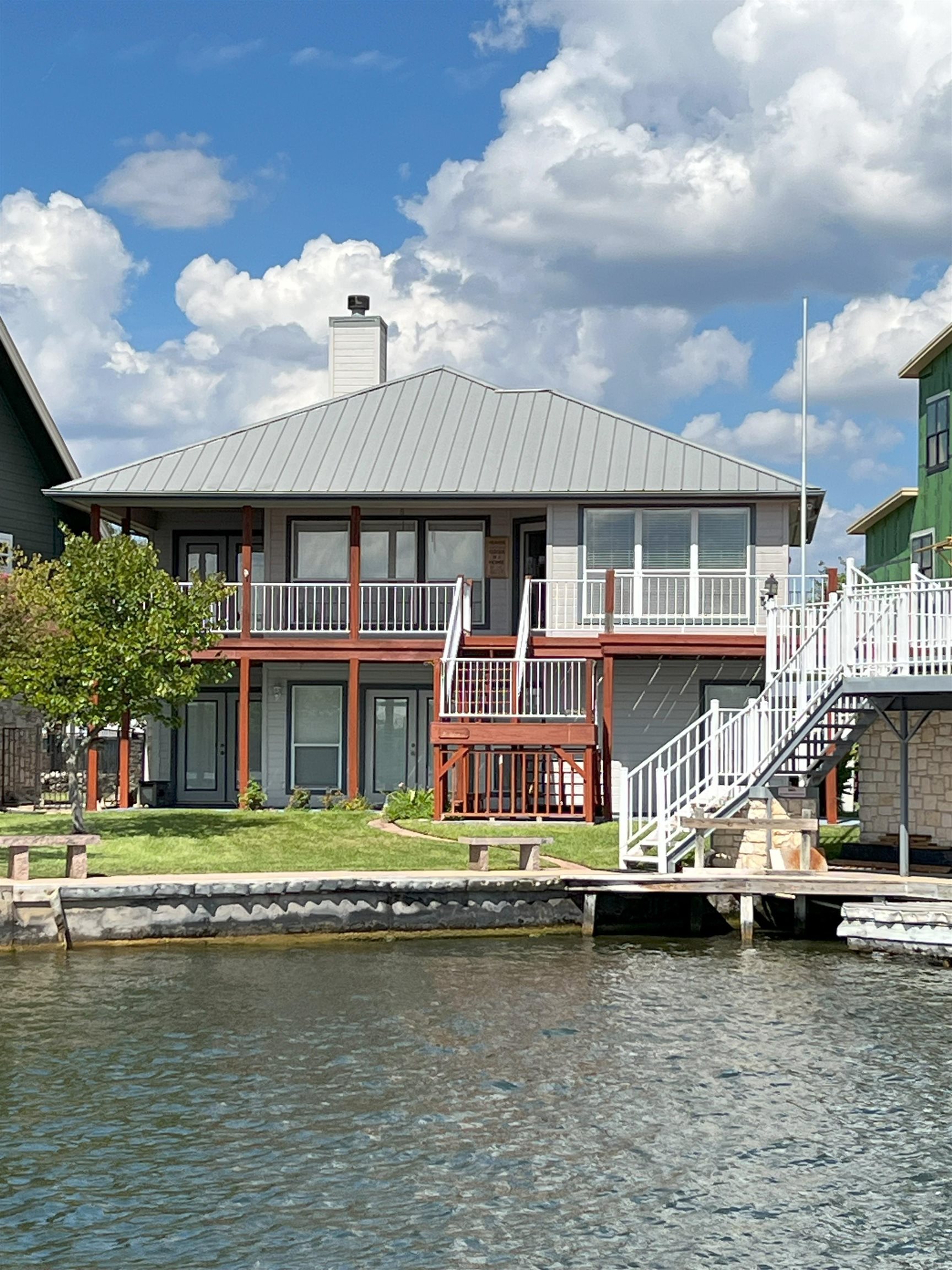 140 Circle Pt Property Photo 4