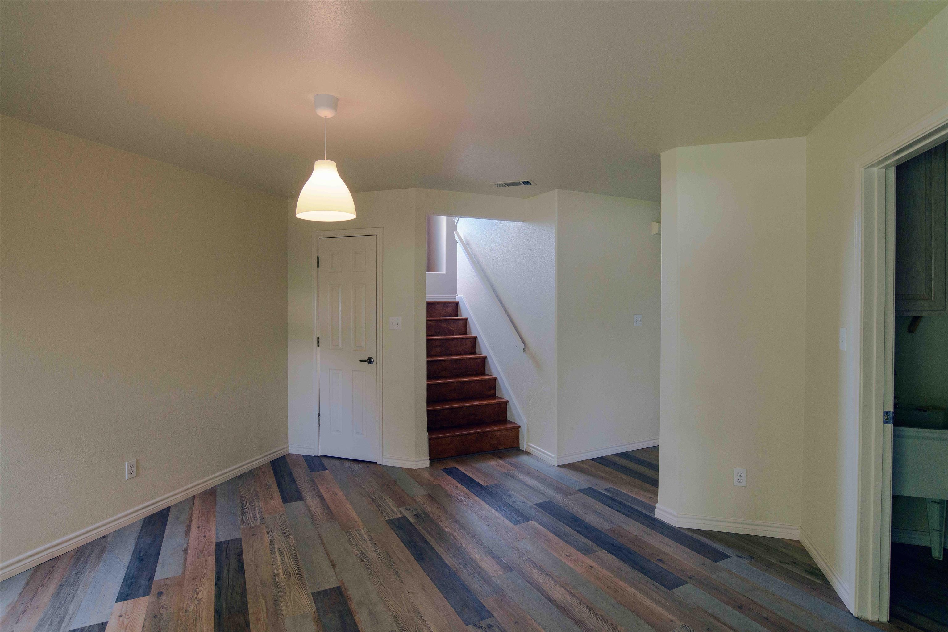 140 Circle Pt Property Photo 25