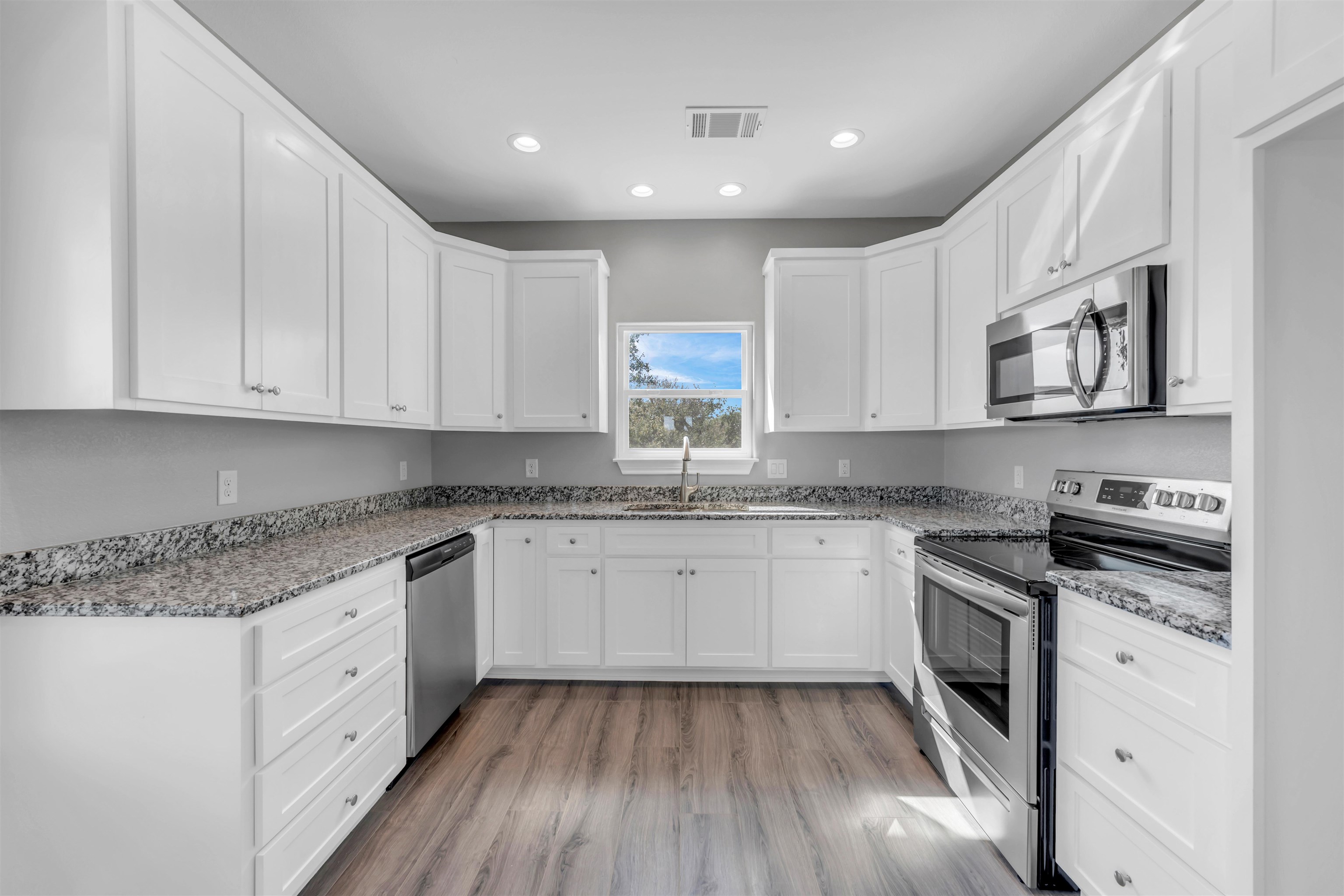 2721 Highway 261 Property Photo 14