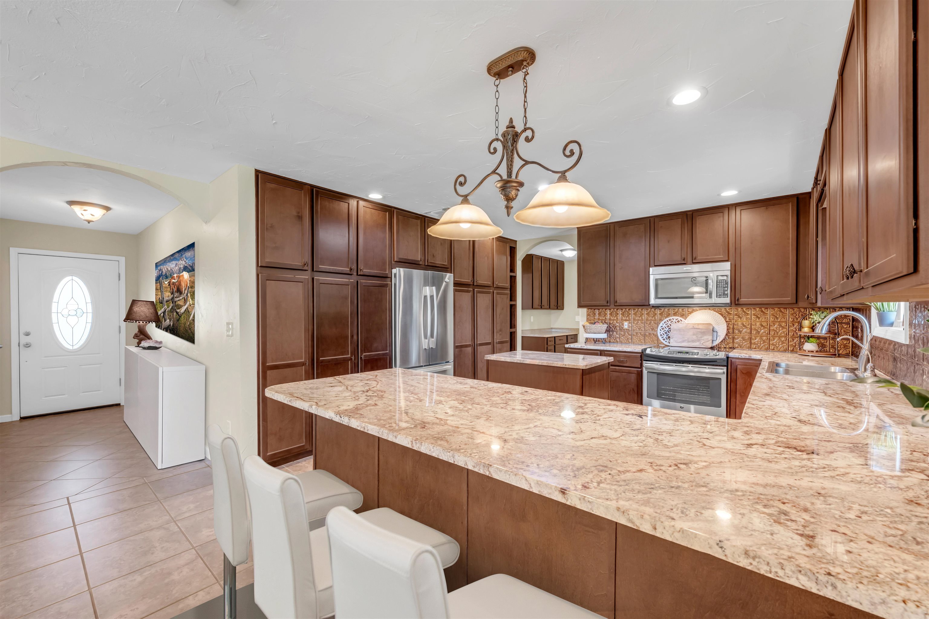 201 W Heron Drive Property Photo 8