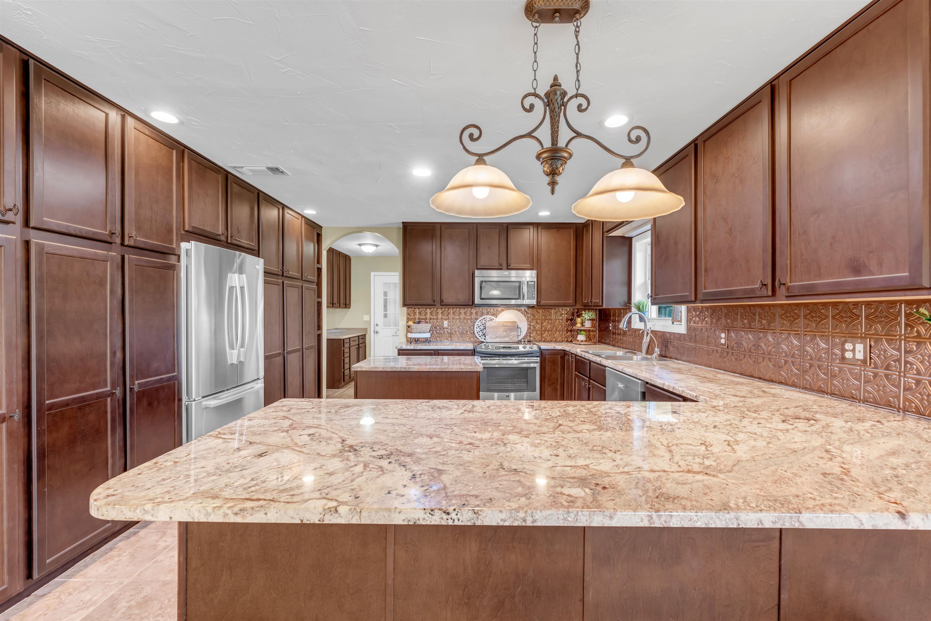 201 W Heron Drive Property Photo 9