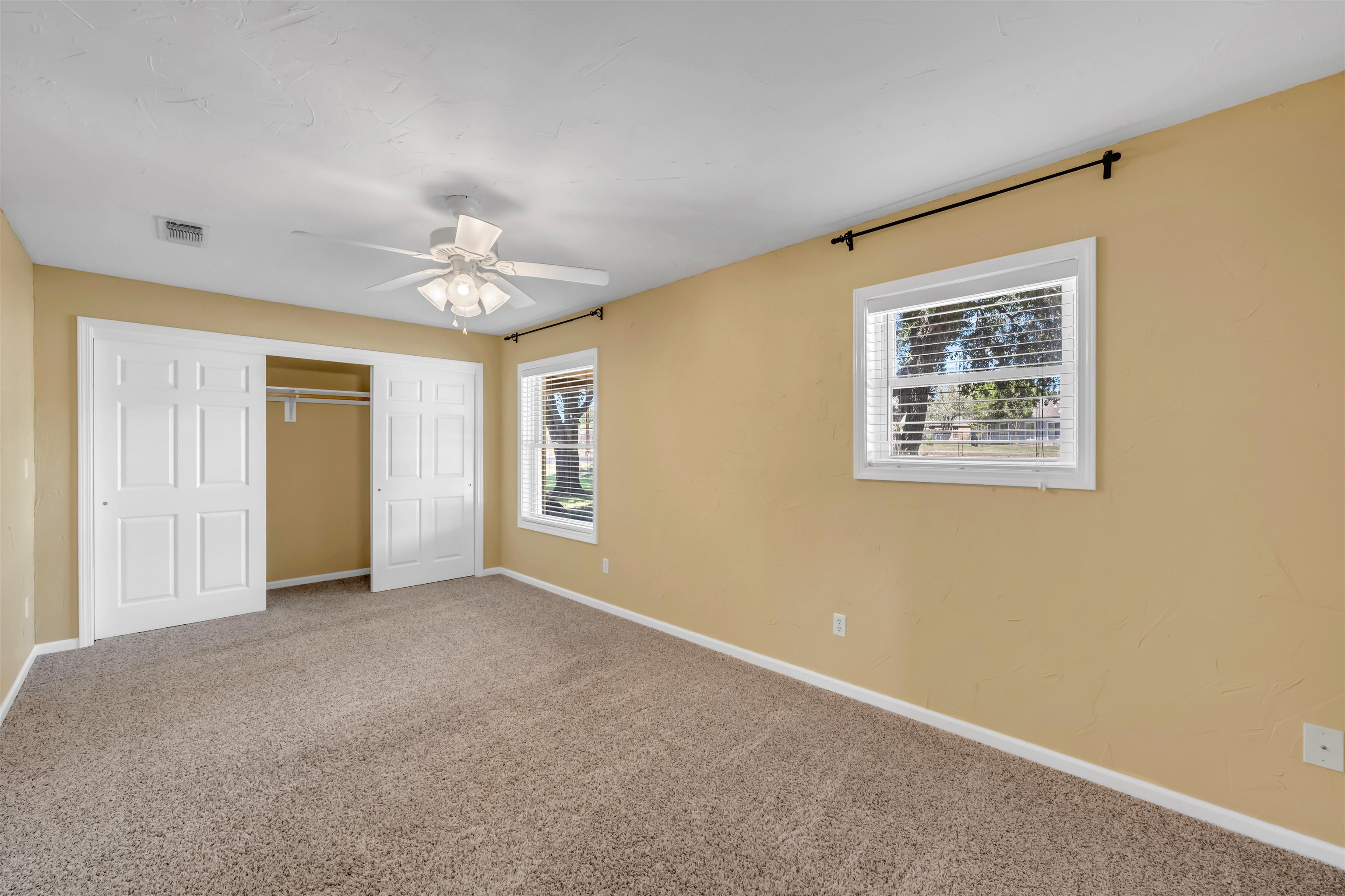 201 W Heron Drive Property Photo 24