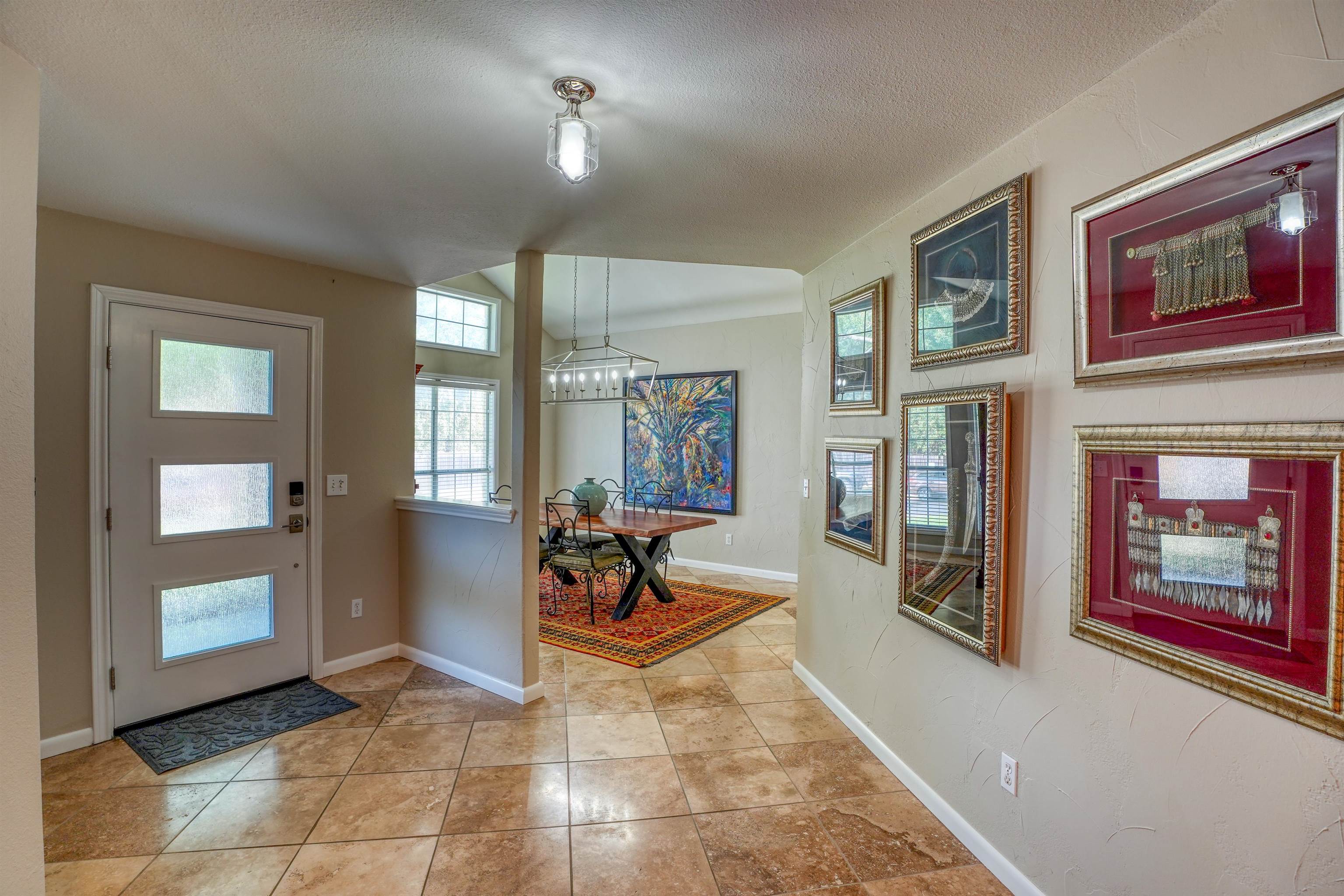 118 Broadmoor Property Photo 4