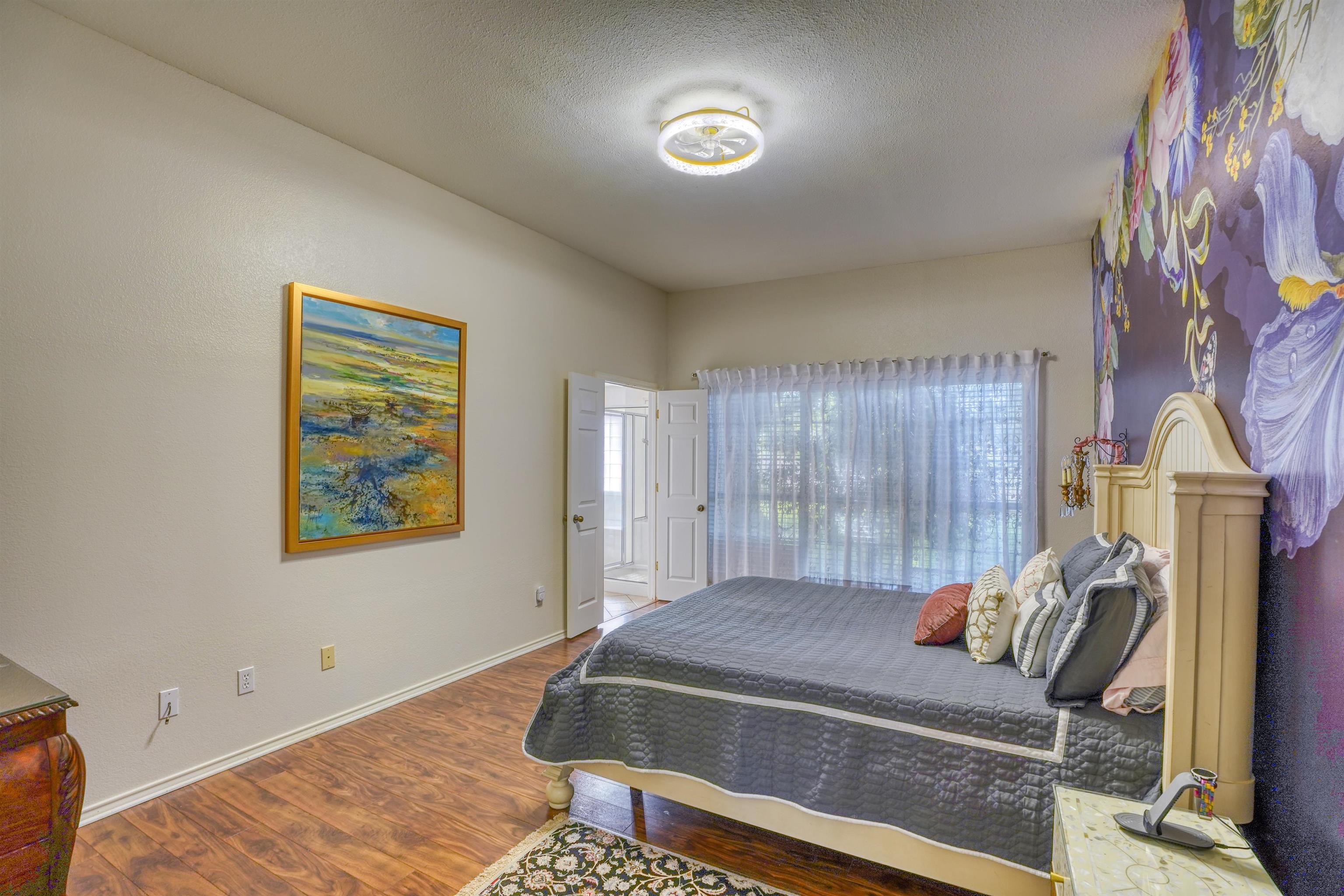 118 Broadmoor Property Photo 13