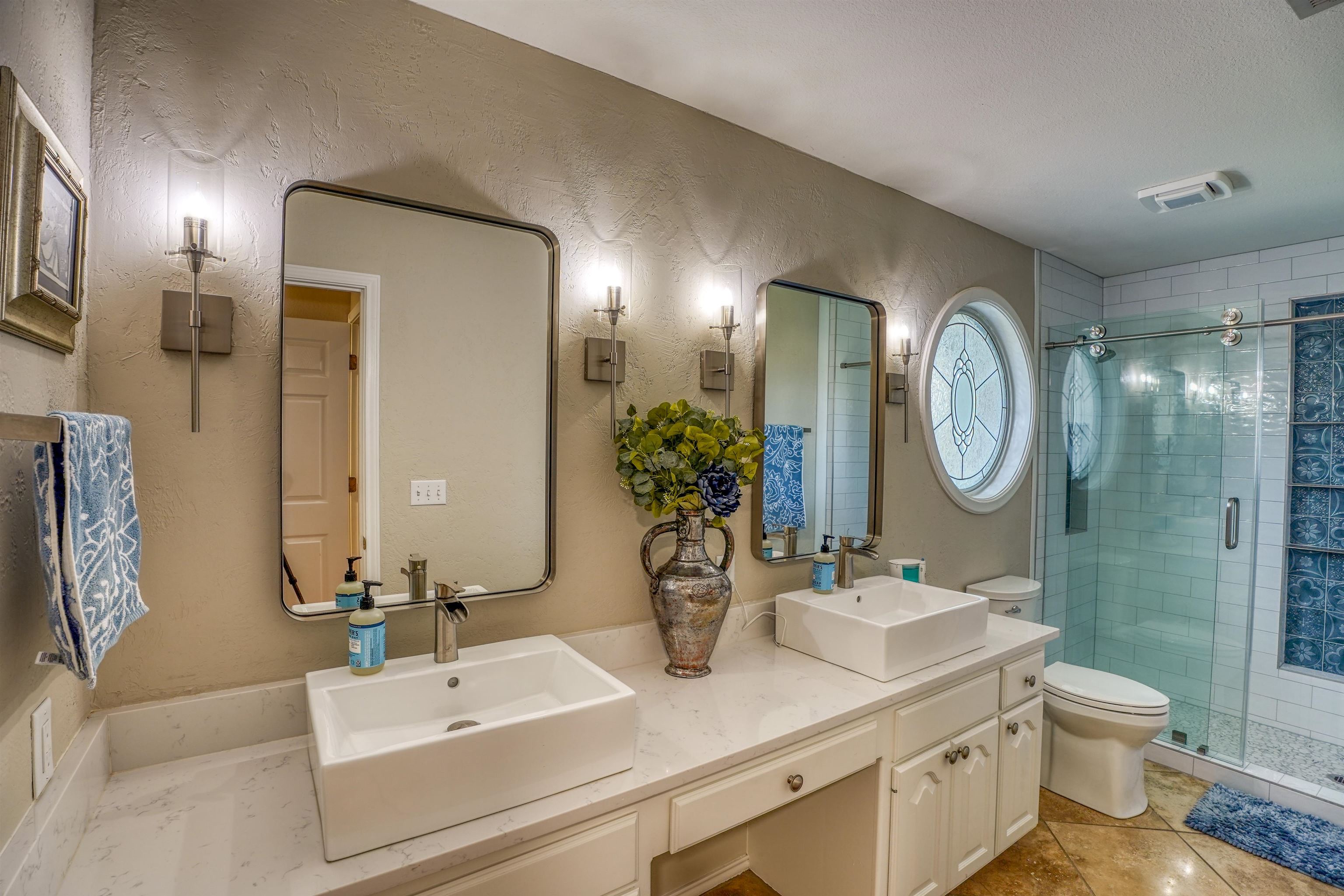 118 Broadmoor Property Photo 21