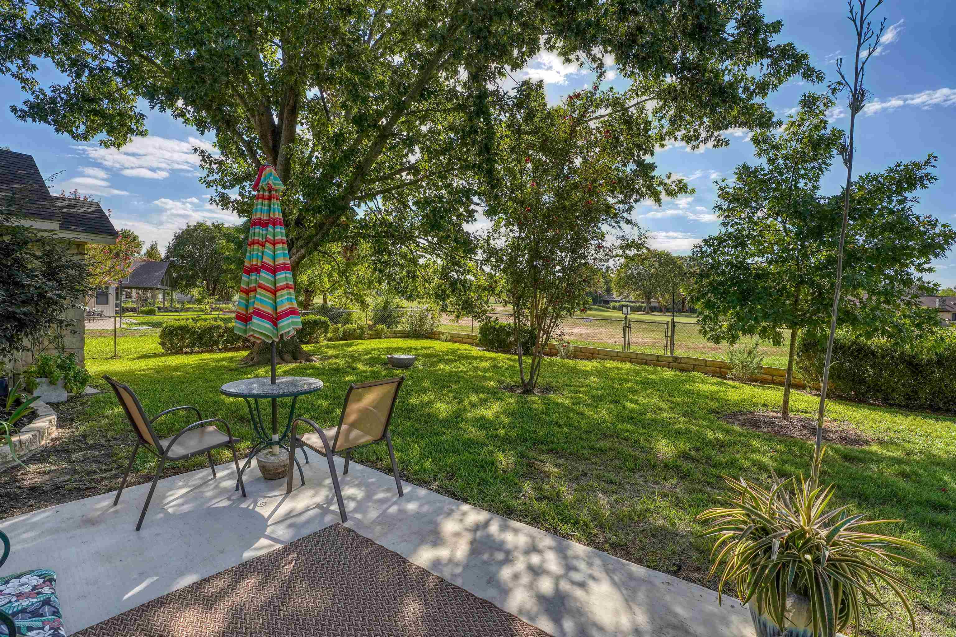 118 Broadmoor Property Photo 23