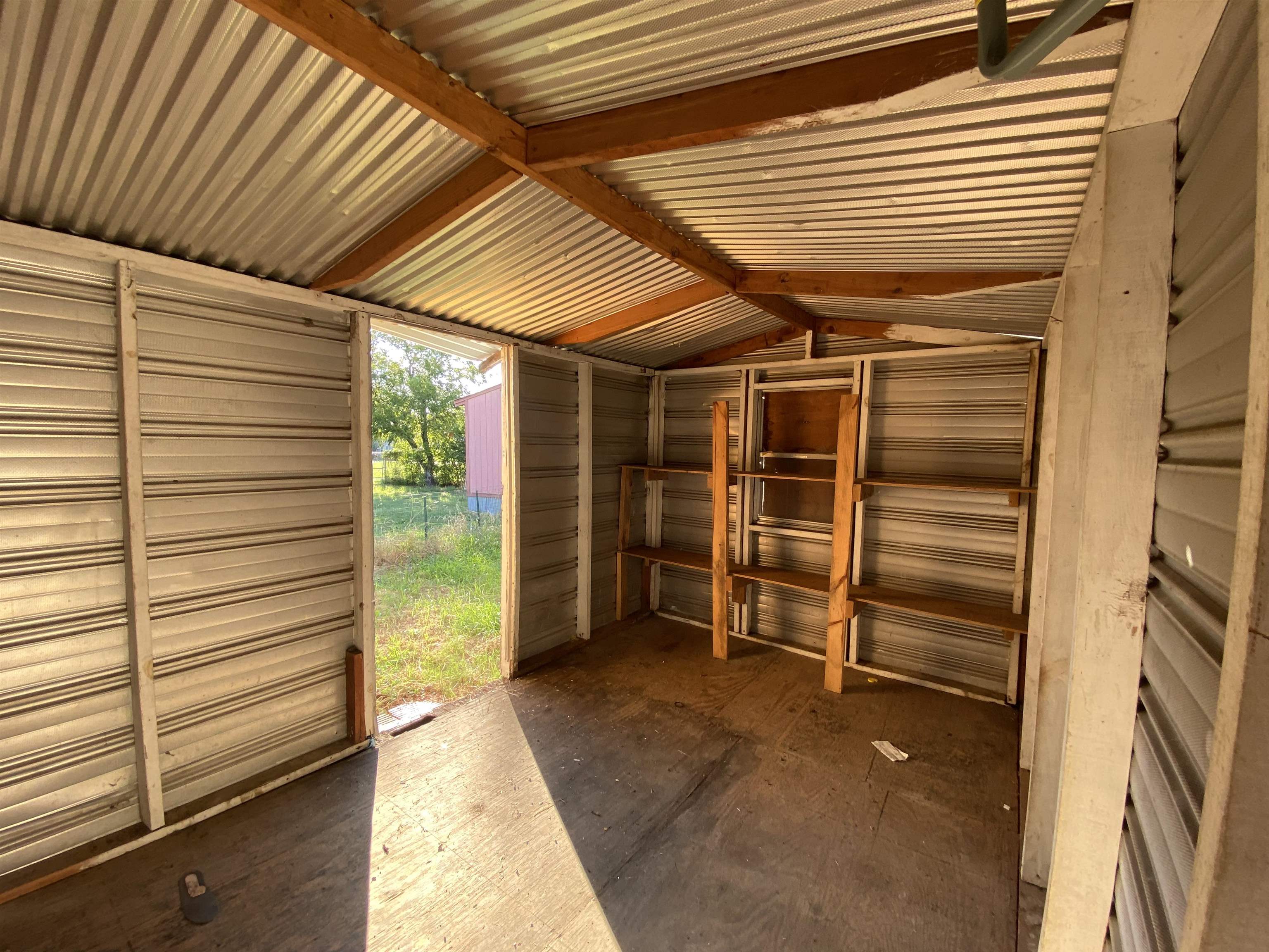 1112 Holcomb Street Property Photo 26