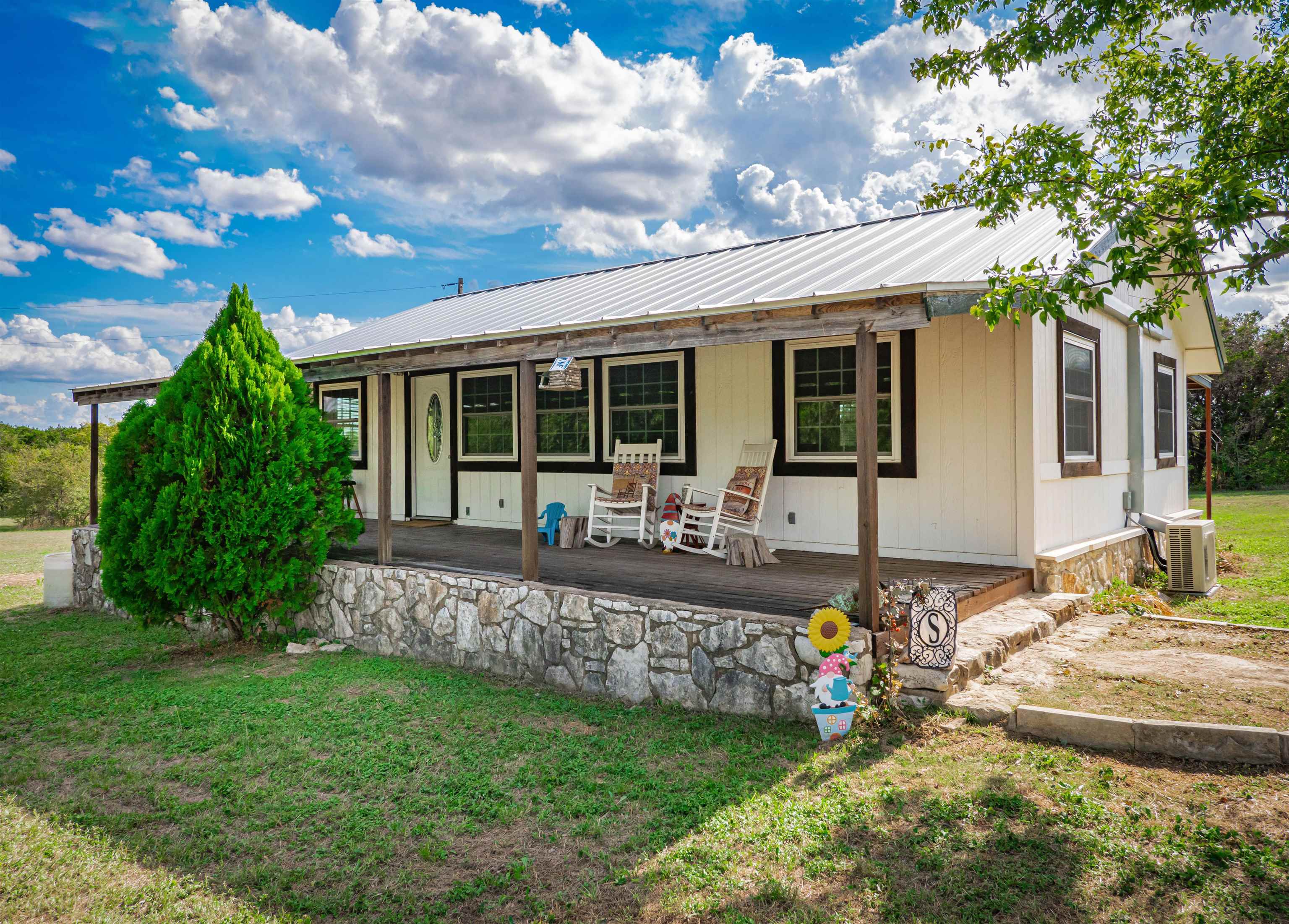 505 County Road 274 Property Photo 1