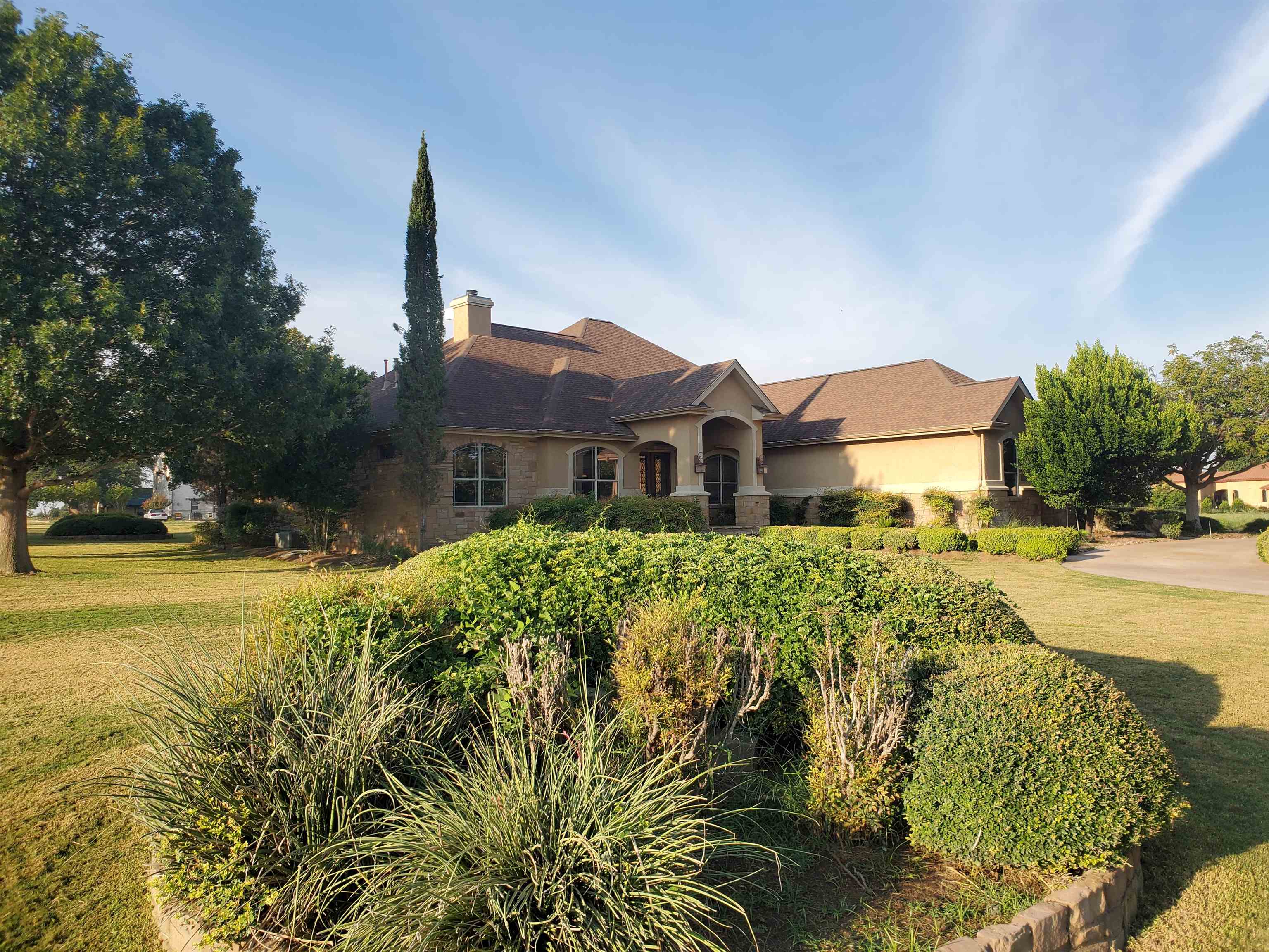 600 Legends Parkway Property Photo 1