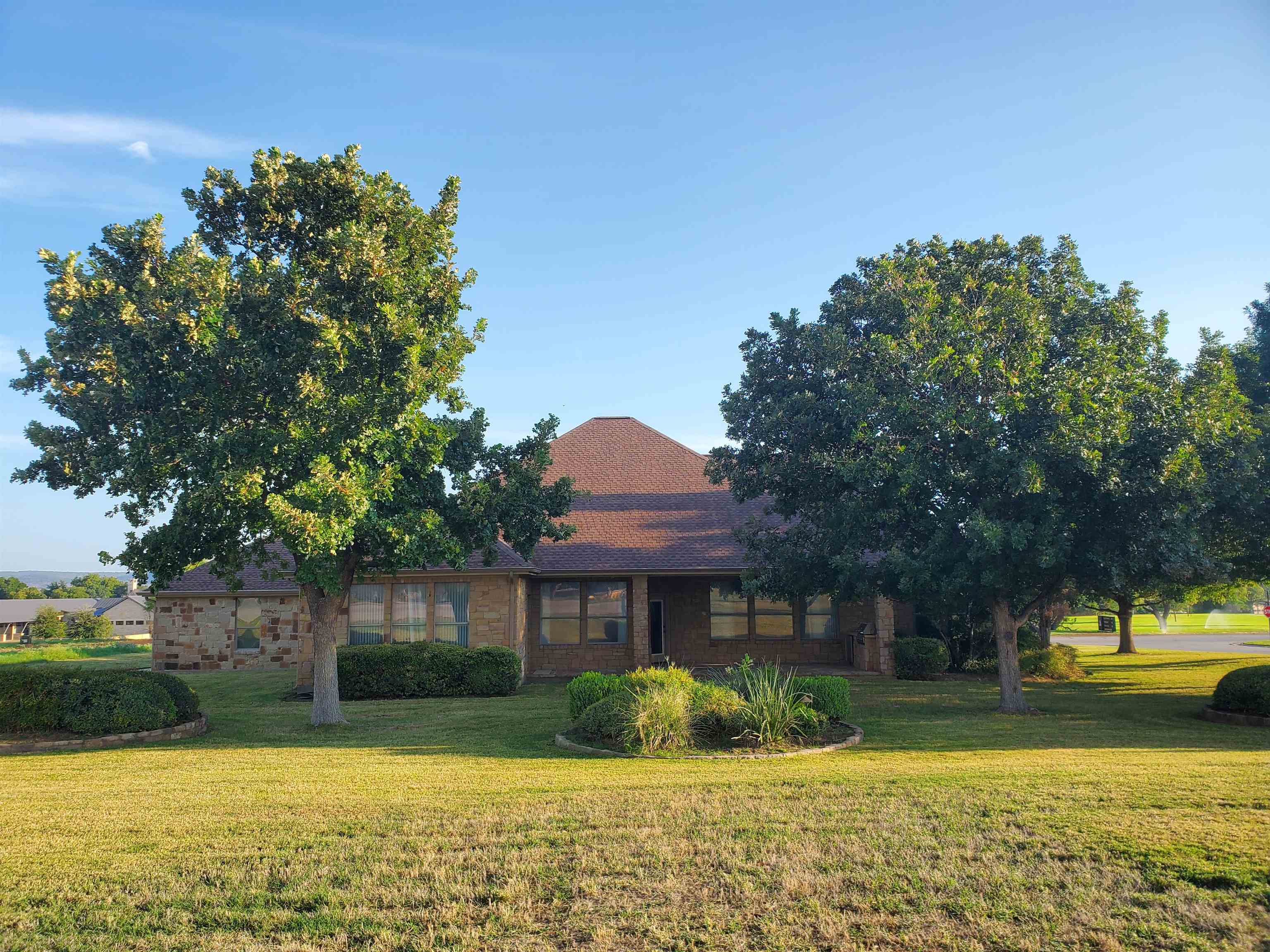 600 Legends Parkway Property Photo 3