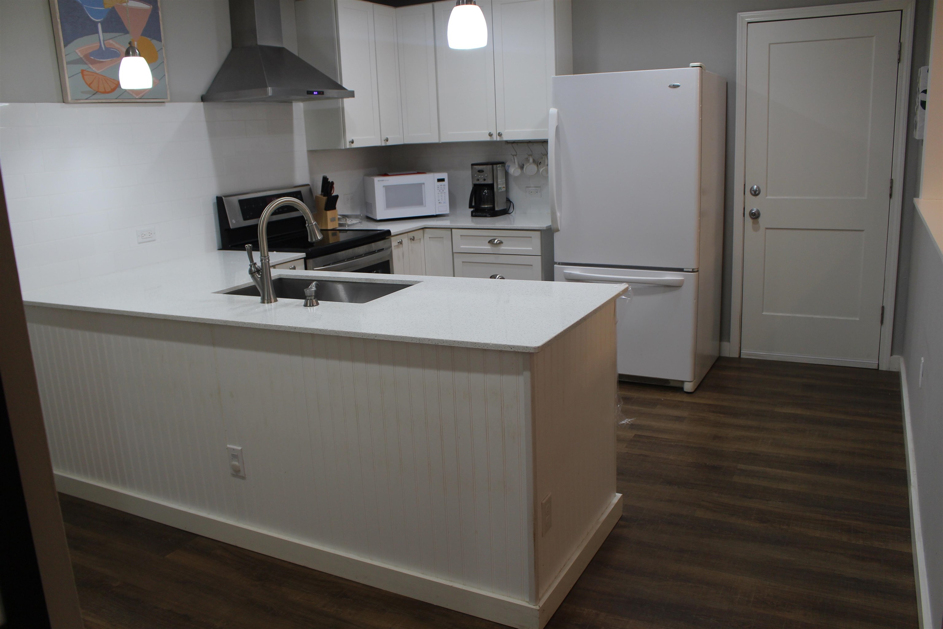 2102 Belaire Lane Property Photo 4
